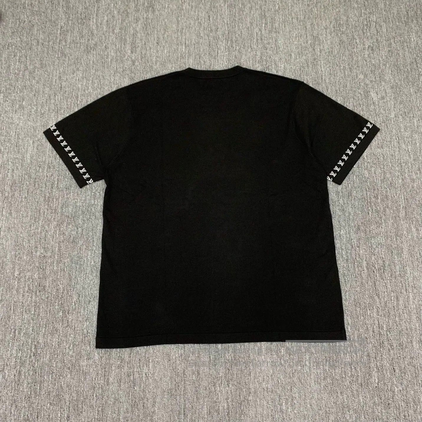 Louis Vuitton lv black logo short. Size US XXL / EU 58 / 5 - 2 Thumbnail