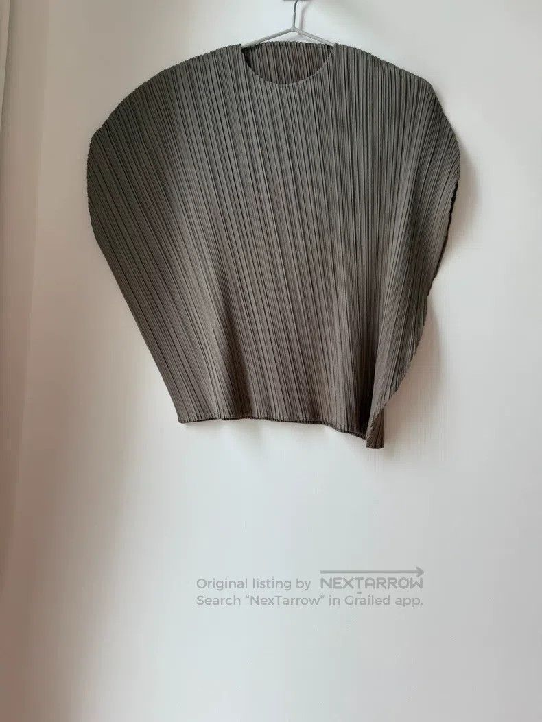 Issey Miyake Issey Miyake Disc Top Size L / US 10 / IT 46 - 2 Thumbnail