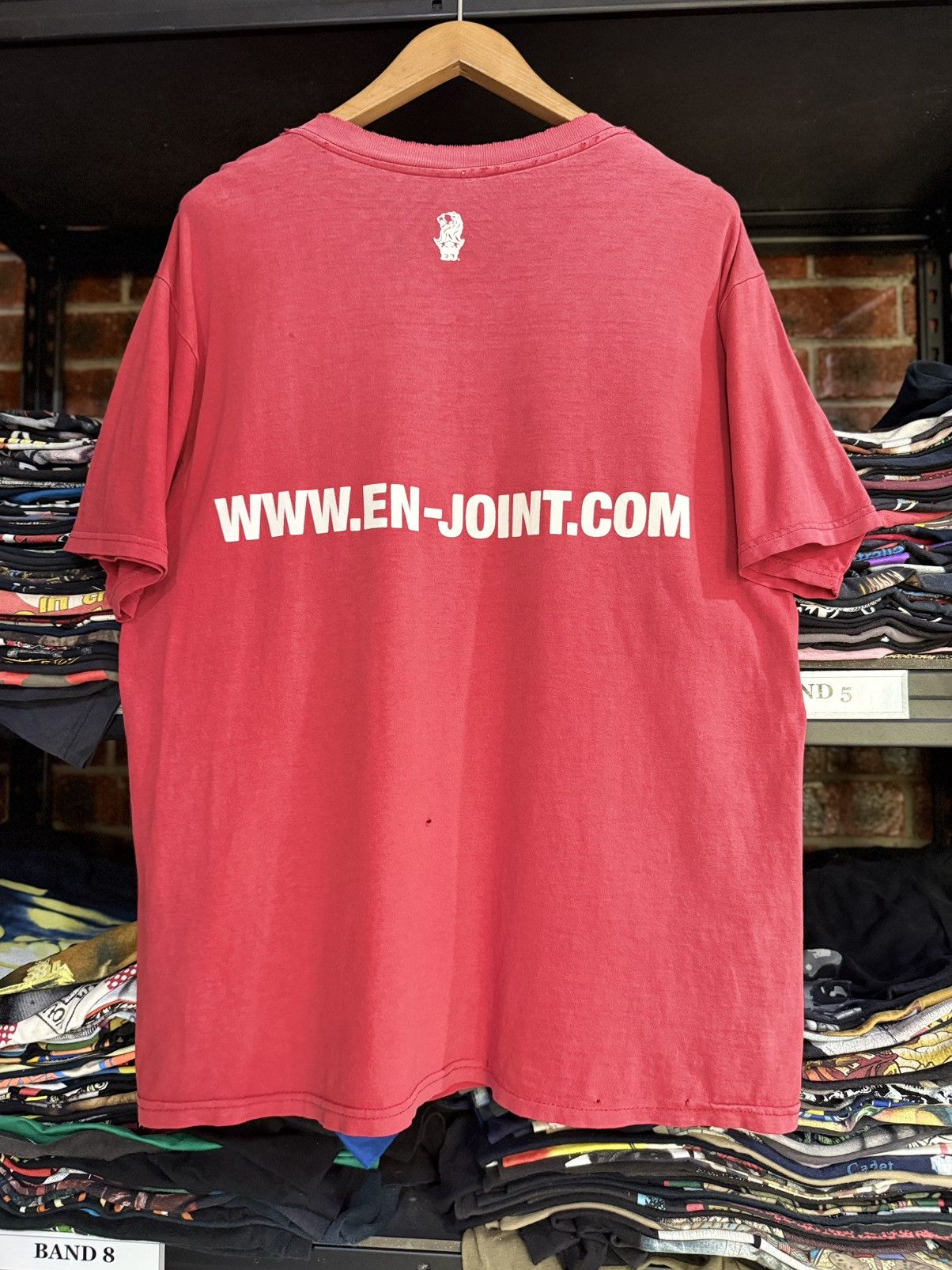 Band Tees × Hook-Ups × Vintage Thrashed Vintage EJ We Will Rock You Sun Faded Skateband Tee Size US L / EU 52-54 / 3 - 5 Thumbnail