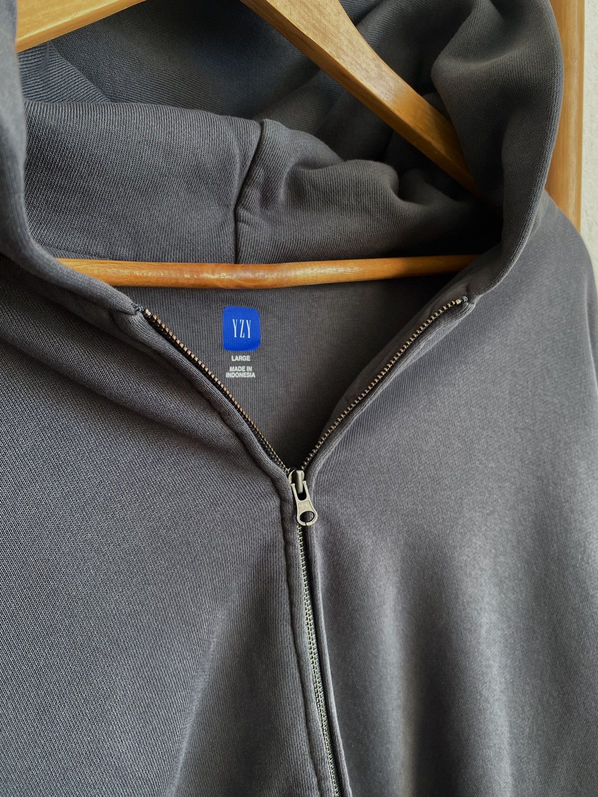 Balenciaga × Gap × Kanye West Yeezy Gap engineered by Balenciaga Zip Up Hoodie Size US L / EU 52-54 / 3 - 18 Thumbnail