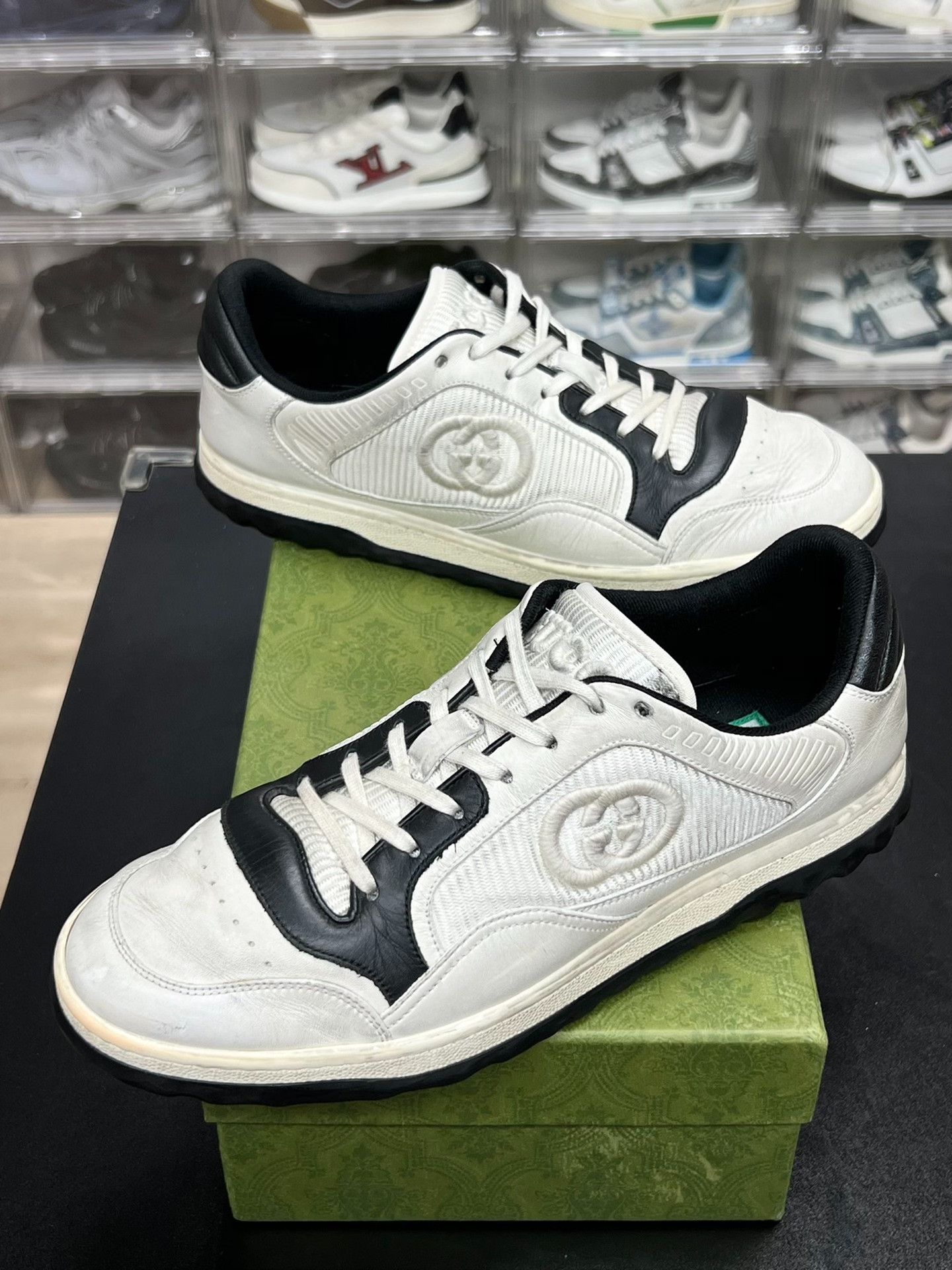 Gucci Gucci White Lowtop Sneakers 8.5 Men Size US 8.5 / EU 41-42 - 1 Thumbnail