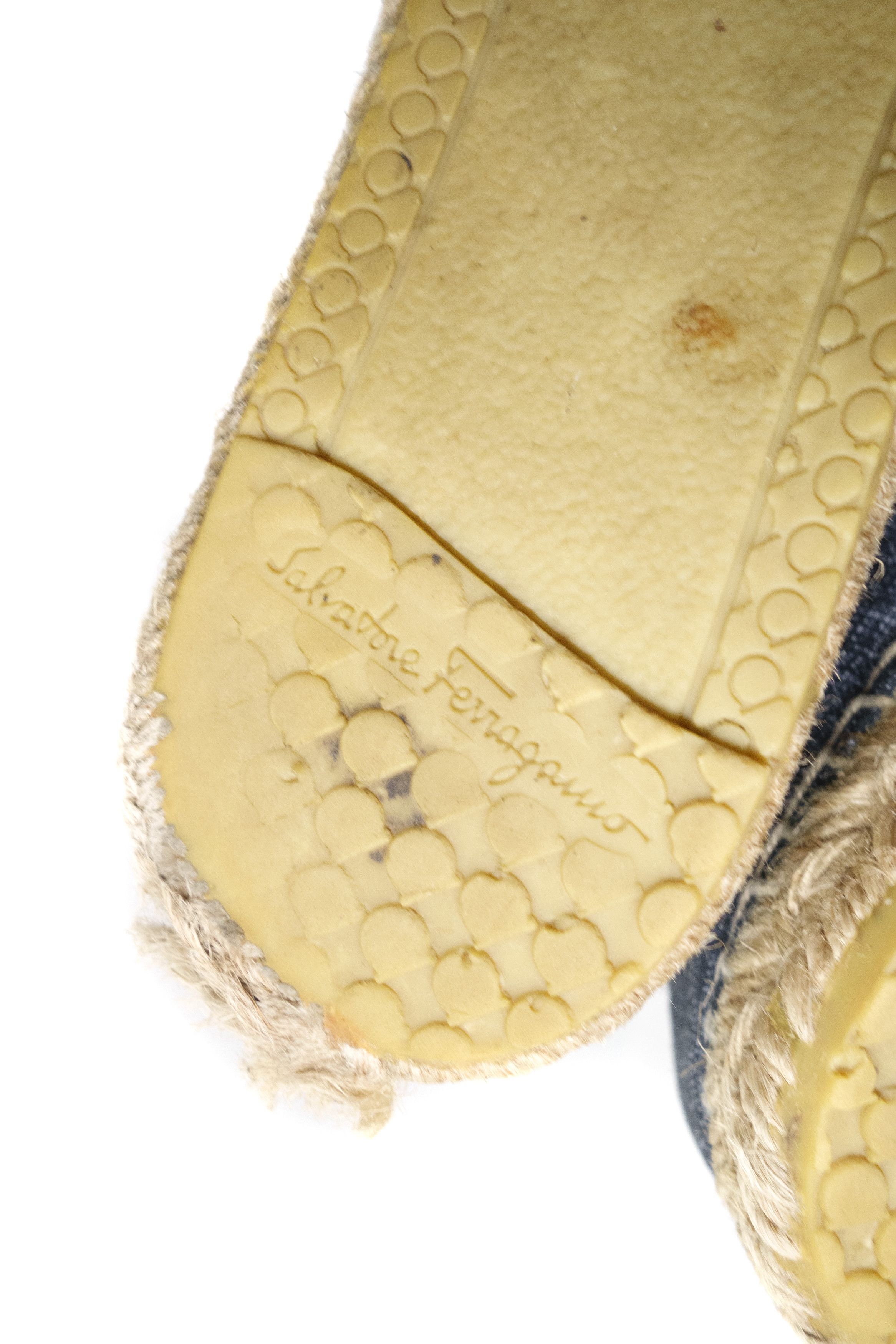 Salvatore Ferragamo Vara Bow Espadrille Denim Flats Size US 7 / IT 37 - 10 Thumbnail