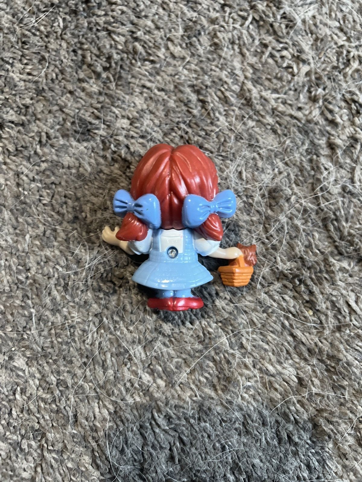 Hypebeast 2013 McDonald’s Wizard Of Oz Dorothy And Toto Figurine Size ONE SIZE - 2 Thumbnail