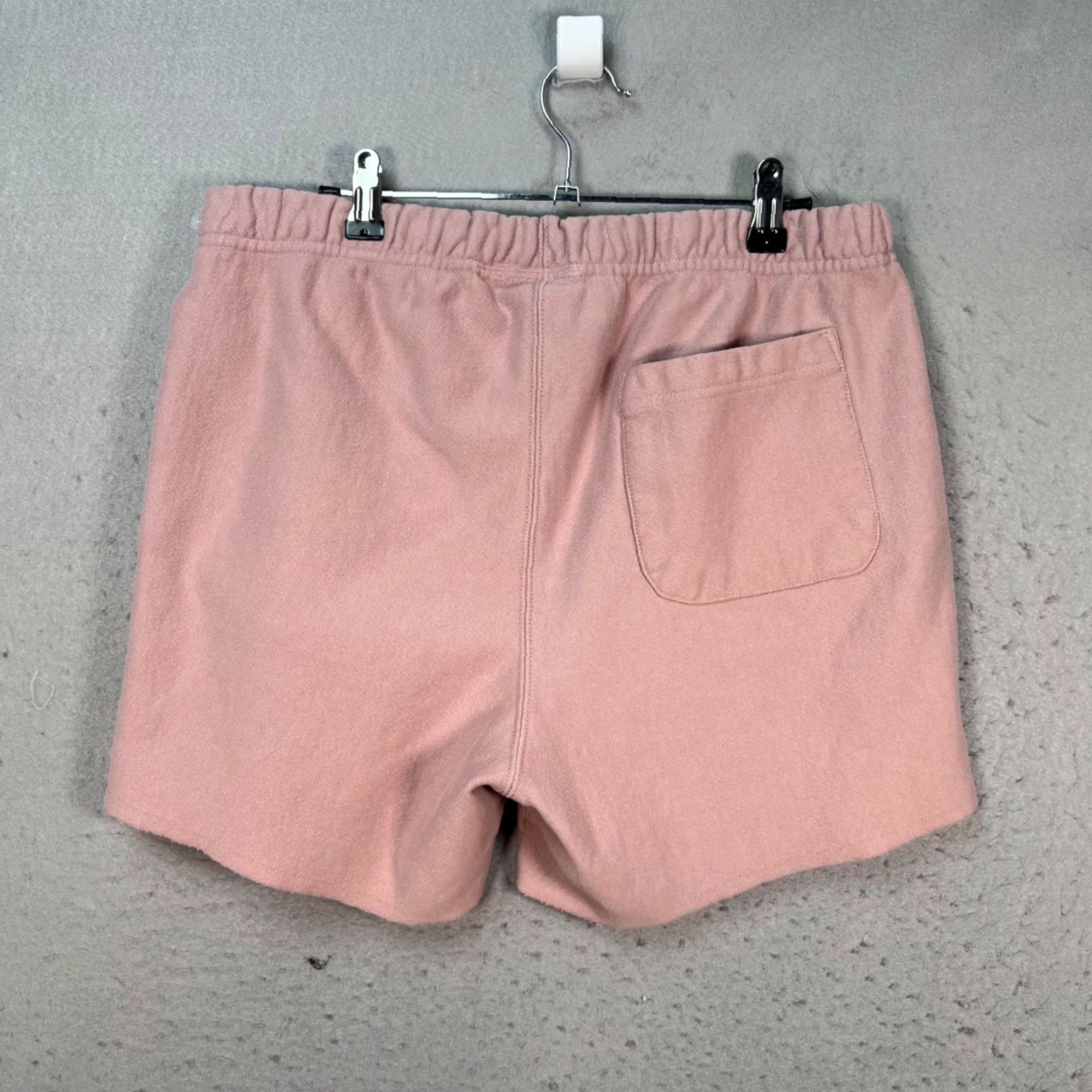 Champion Champion Mens Small Reverse Weave Shorts Pink Cotton Blend Reversible Sweat Adult S/Color Pink Mens Shorts Size US 29 - 2 Thumbnail