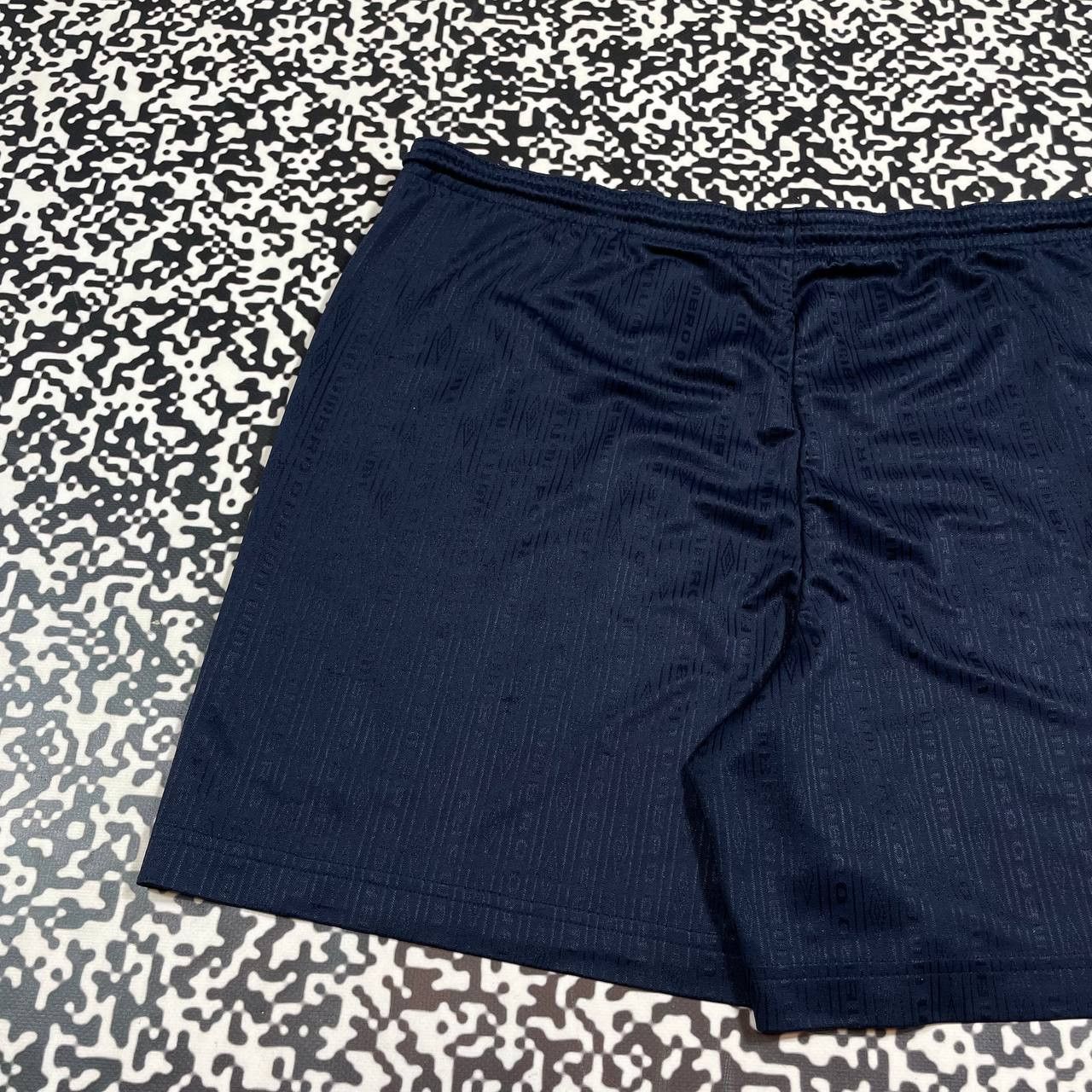 Umbro Vintage 90s Umbro Monogram Retro Casual Sports Style Shorts Size US 36 / EU 52 - 8 Thumbnail