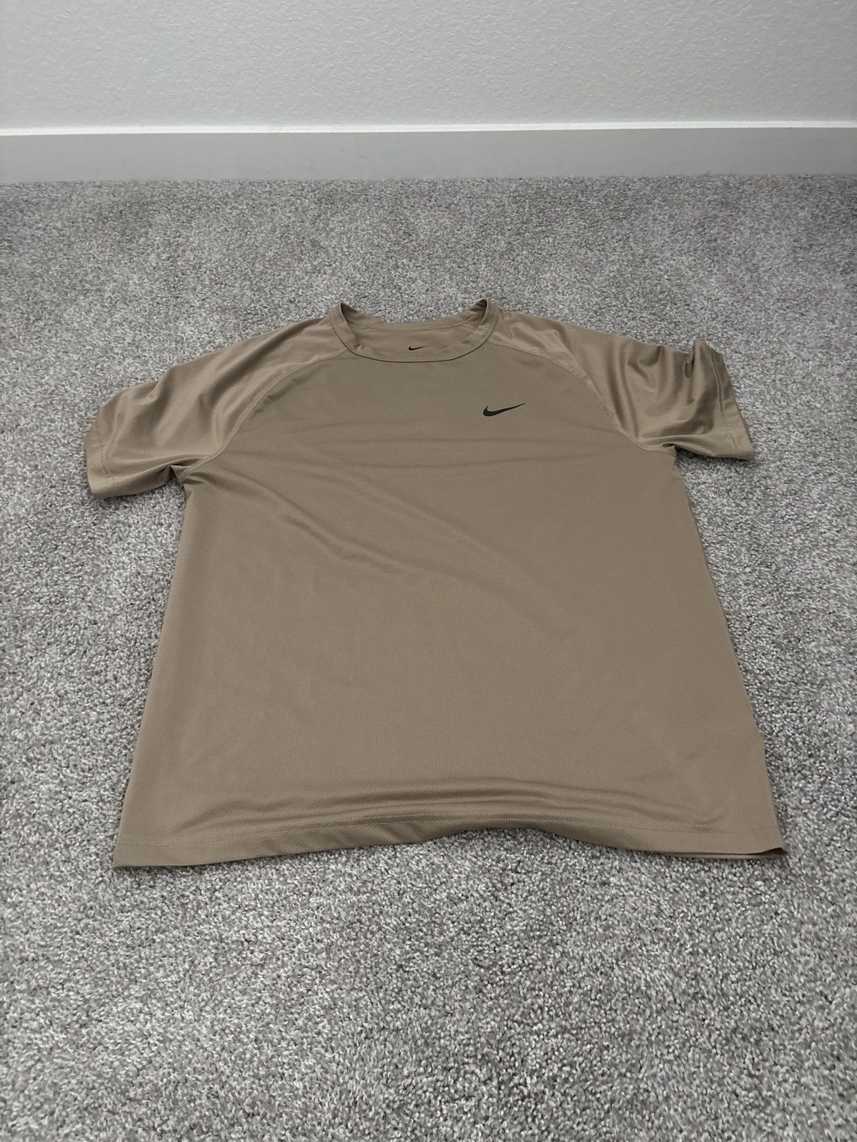 Nike Nike Dri Fit Shirt Size Large NEVER WORN Size US L / EU 52-54 / 3 - 1 Thumbnail