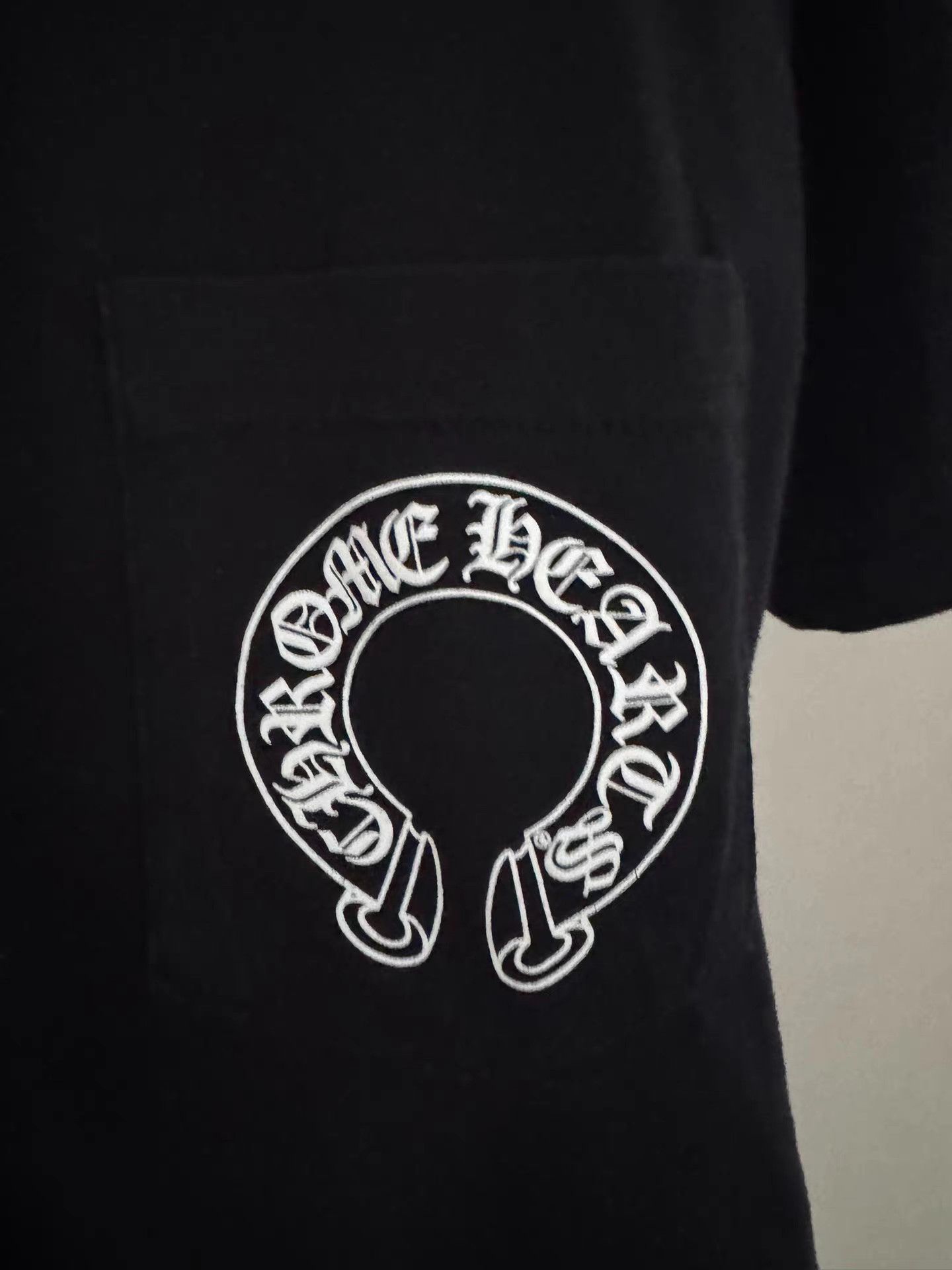 Chrome Hearts Chrome Hearts Black Horseshoe T-bar Short Sleeve T-Shirt K13 Size US L / EU 52-54 / 3 - 4 Thumbnail
