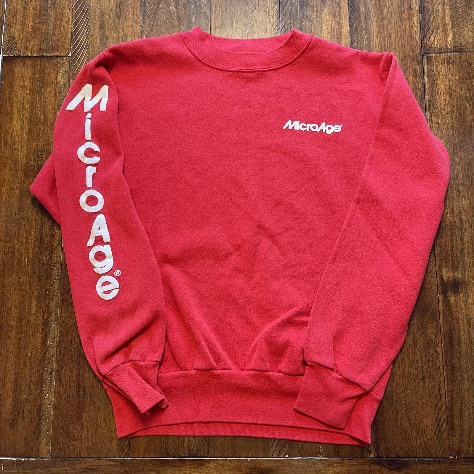 Vintage VINTAGE MicroAge Sweatshirt Mens Large Red Crewneck Pullover Size US L / EU 52-54 / 3 - 2 Thumbnail