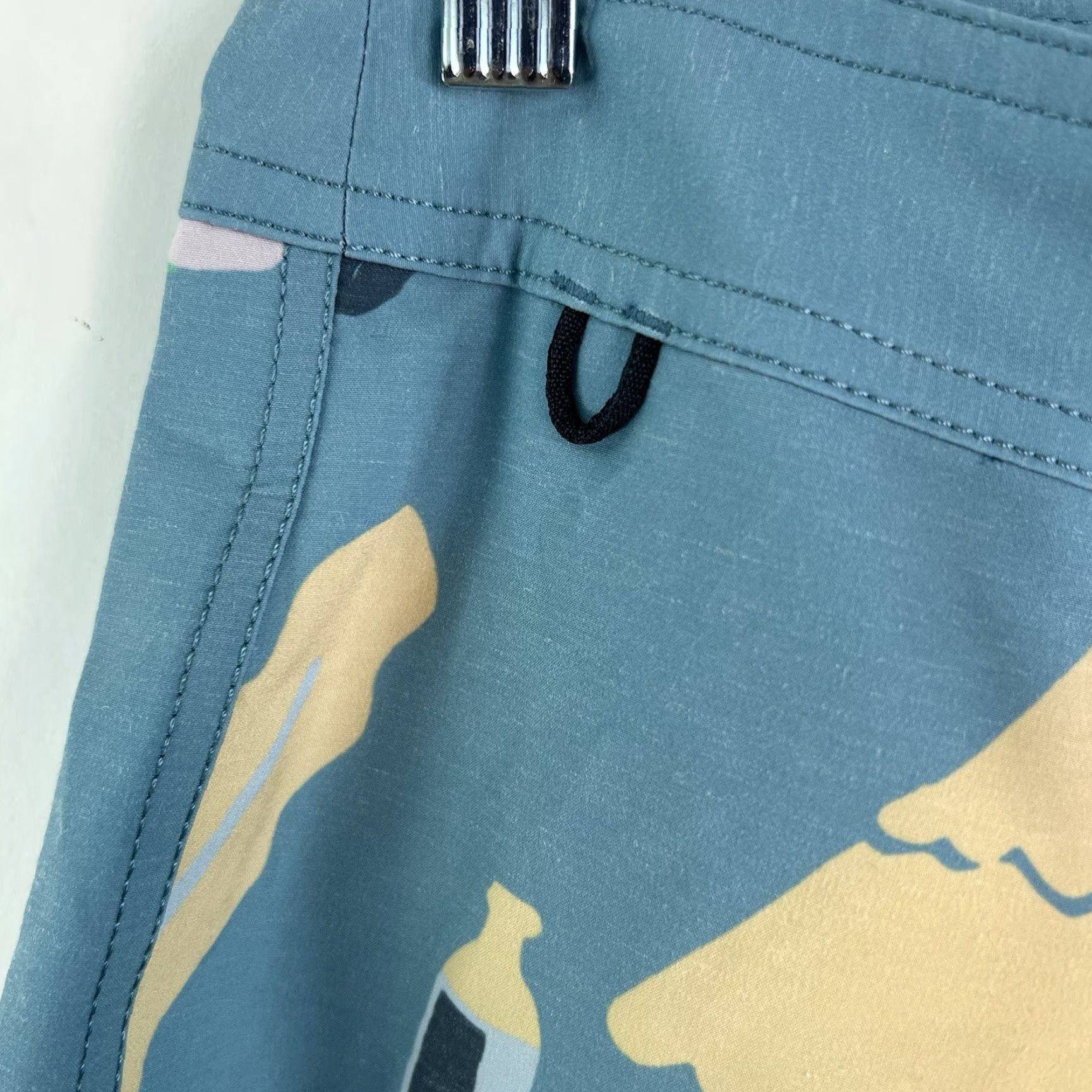 Roark ROARK The Passage Short Shorts Men’s 28 Turquoise Lined Casual Athletic Short Shorts Mens Regular Drawstring Inseam 9 in Size US 30 / EU 46 - 4 Thumbnail