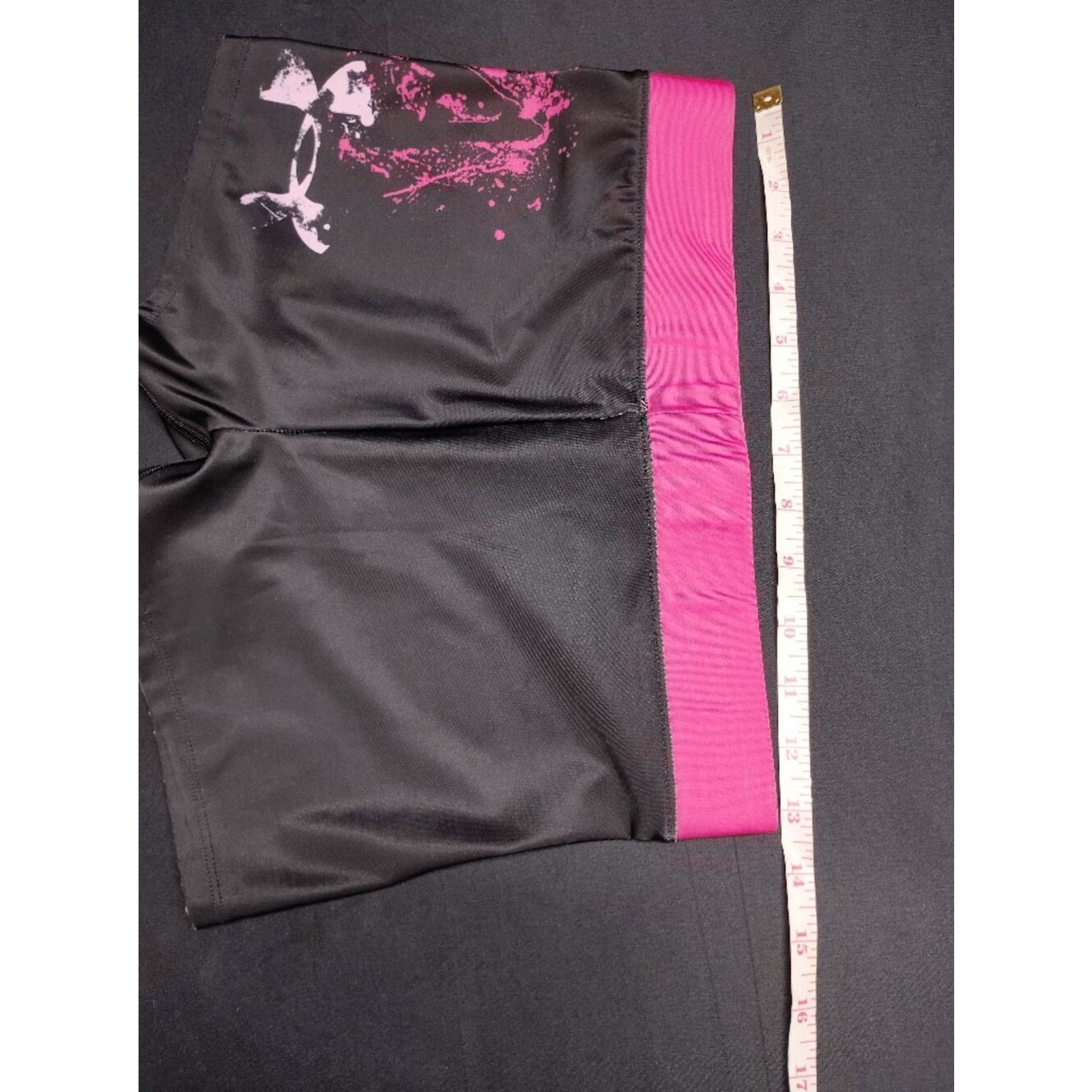 Under Armour Under Armour Women’s Black Shorts with Pink Waistband & Logo Size 26" / US 2 / IT 38 - 5 Thumbnail