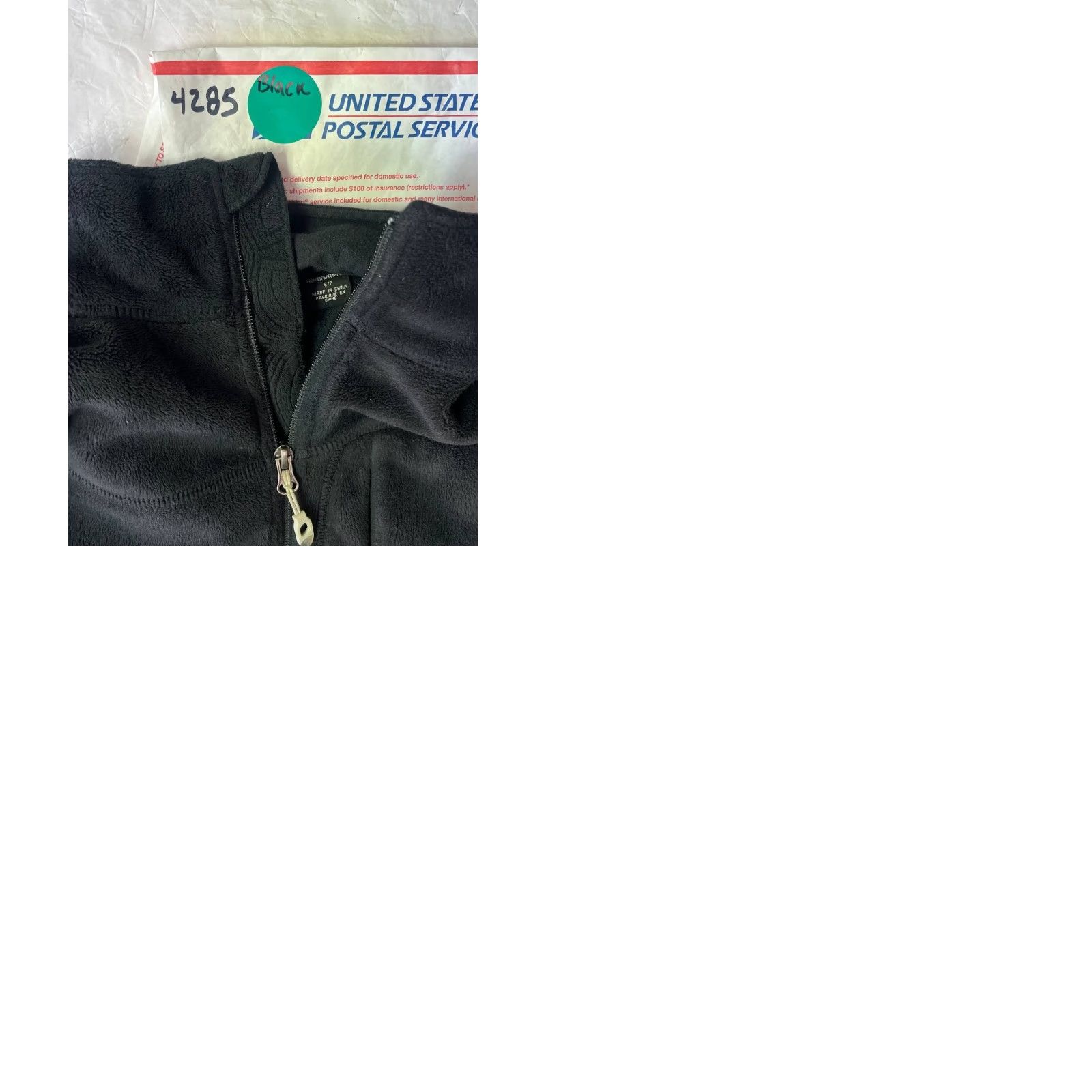 Mountain Hardwear Mountain Hardwear Full Zip Fleece Jacket Black Women Size S See Pics Heavy Winter Insulated Zipper Pockets Size S / US 4 / IT 40 - 10 Thumbnail