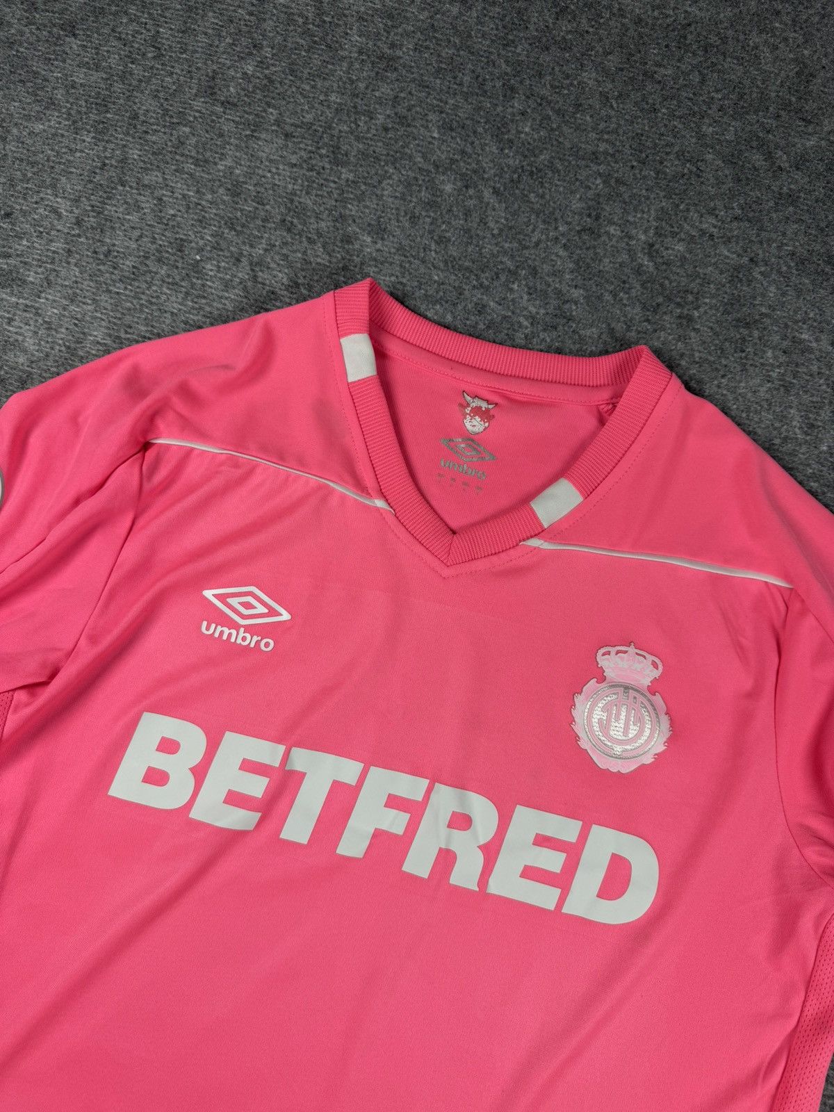 Umbro Umbro pink soccer jersey RCD Mallorca LaLiga Size US L / EU 52-54 / 3 - 2 Thumbnail