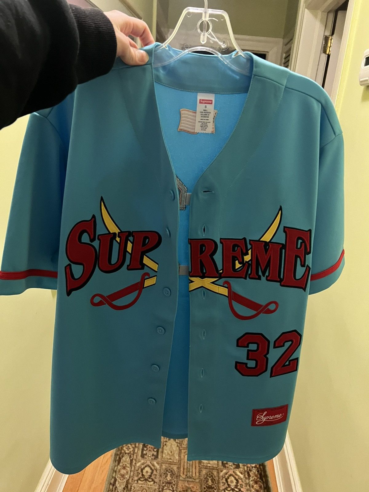 Supreme Supreme Swords Baseball Jersey (FW ‘25 - Blue) Size US S / EU 44-46 / 1 - 19 Thumbnail