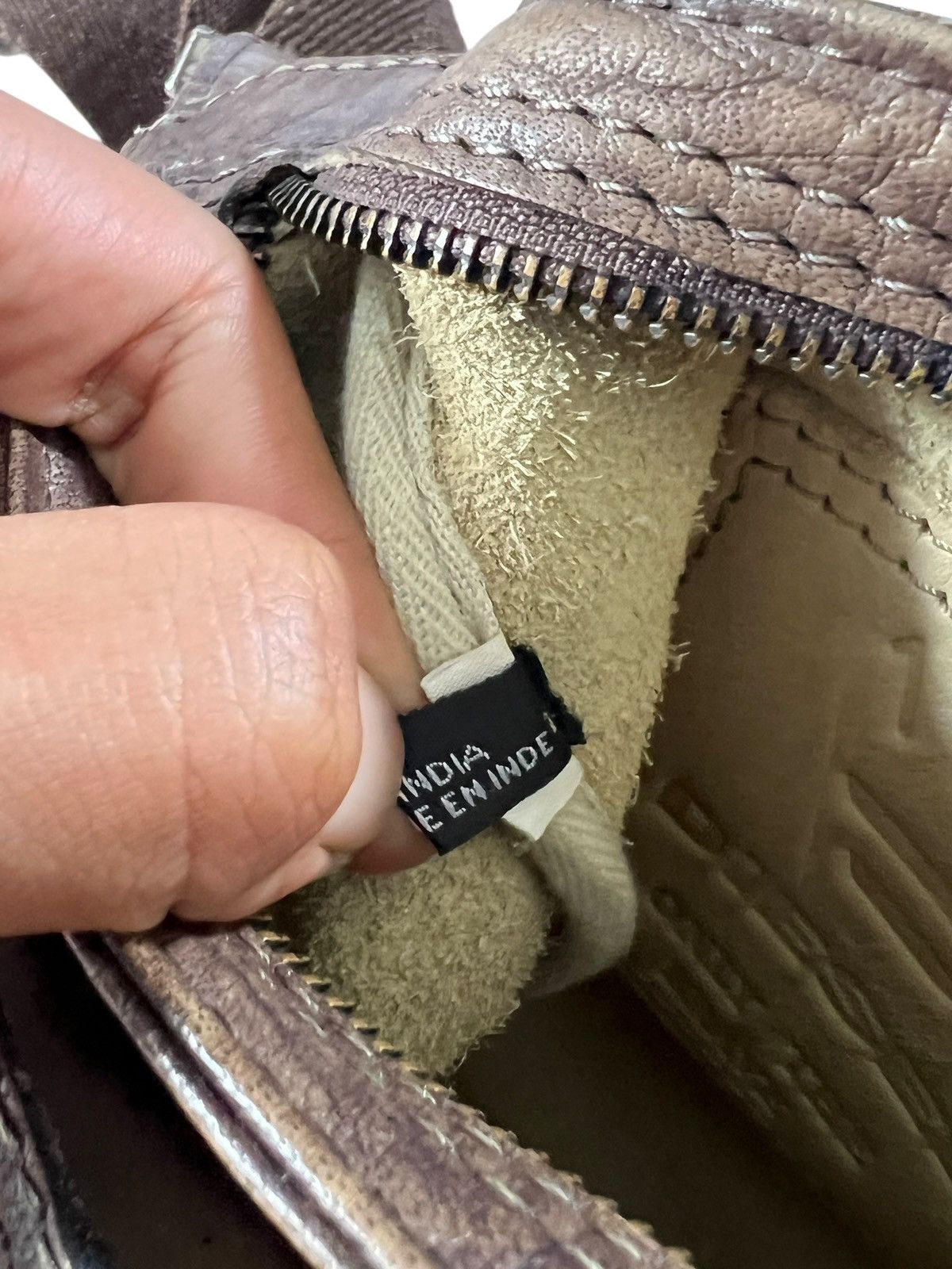 Diesel 2000s Diesel Patina Leather Sling Bag Size ONE SIZE - 15 Thumbnail