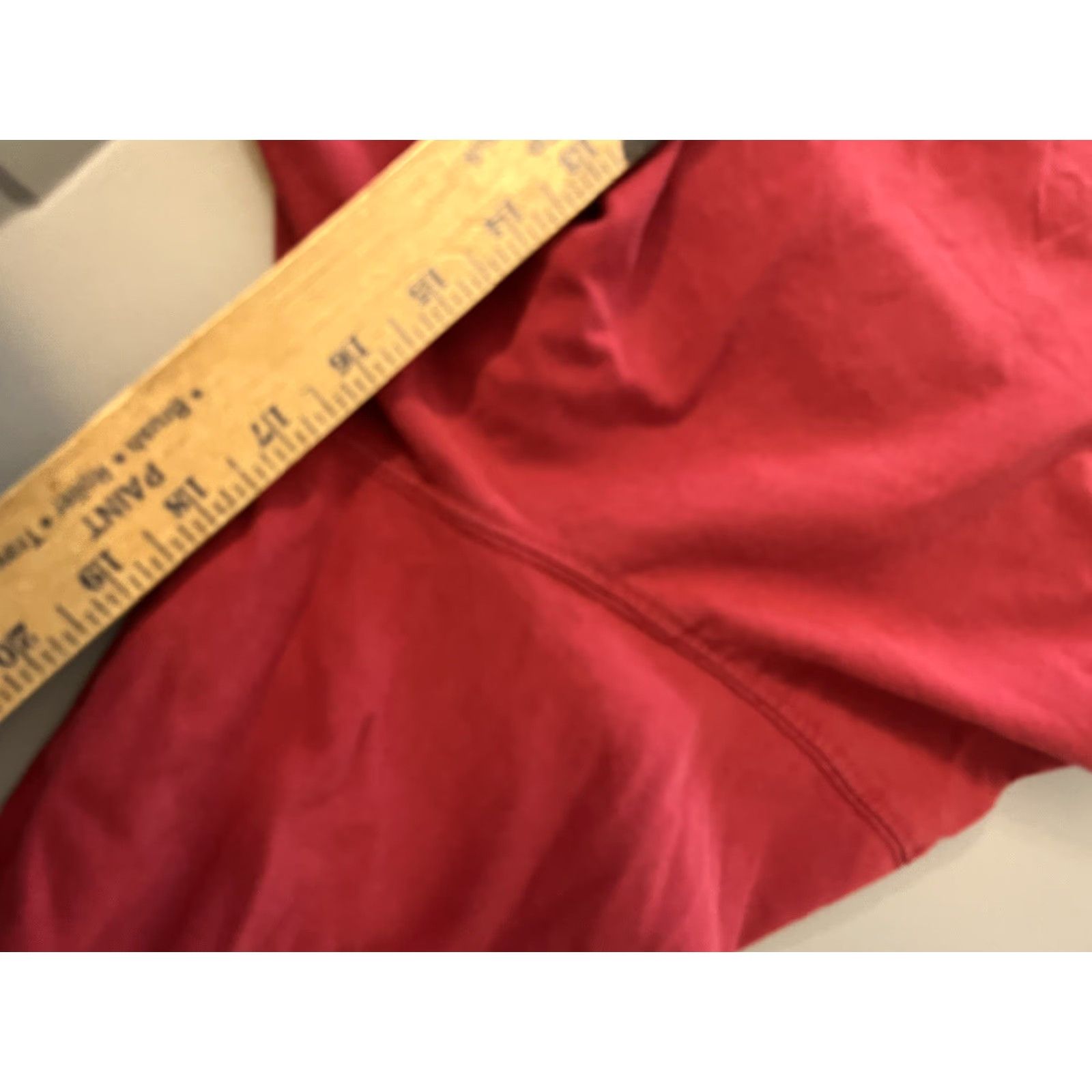 Eddie Bauer VINTAGE Eddie Bauer Men's T-shirt Crew Neck Long Sleeve Size Medium Red Solid Fall Winter Mens Size US M / EU 48-50 / 2 - 5 Thumbnail