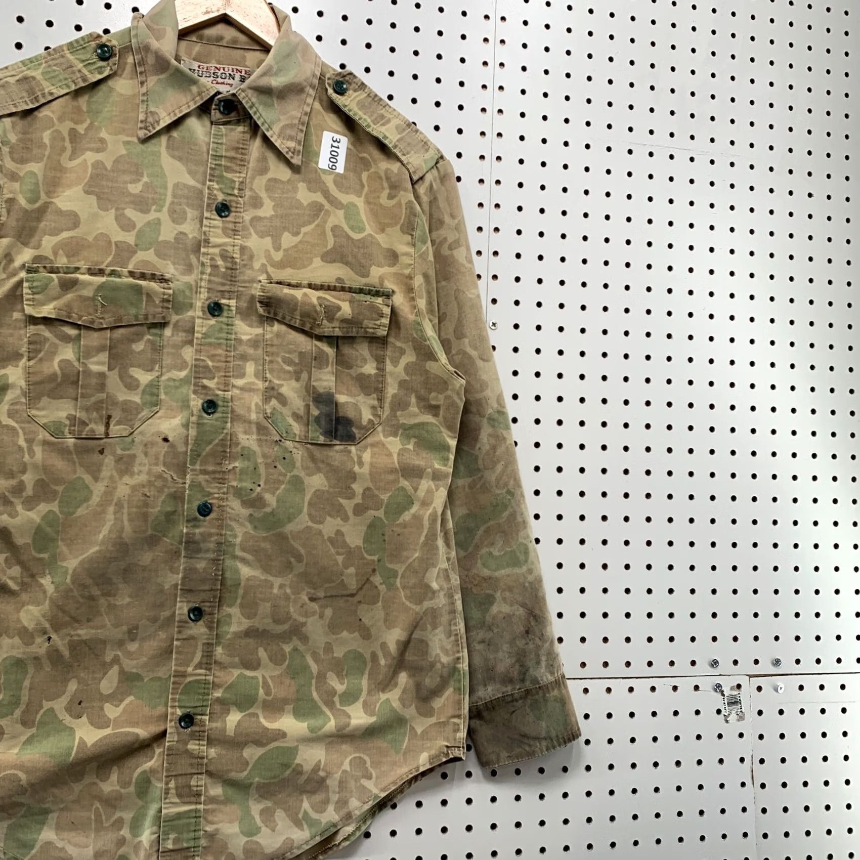 Vintage VINTAGE Hudson Bay Hunting Camo Button Shirt Mens Medium 80s Outdoor Distressed Size US M / EU 48-50 / 2 - 4 Thumbnail
