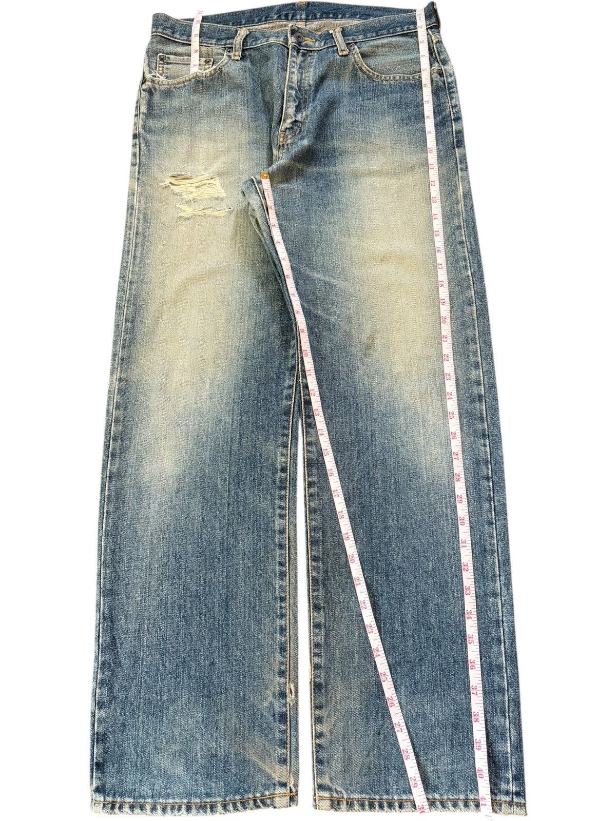 Uniqlo Vintage Japanese Uniqlo Faded Wash Distress Loose Jeans Size US 33 - 7 Thumbnail