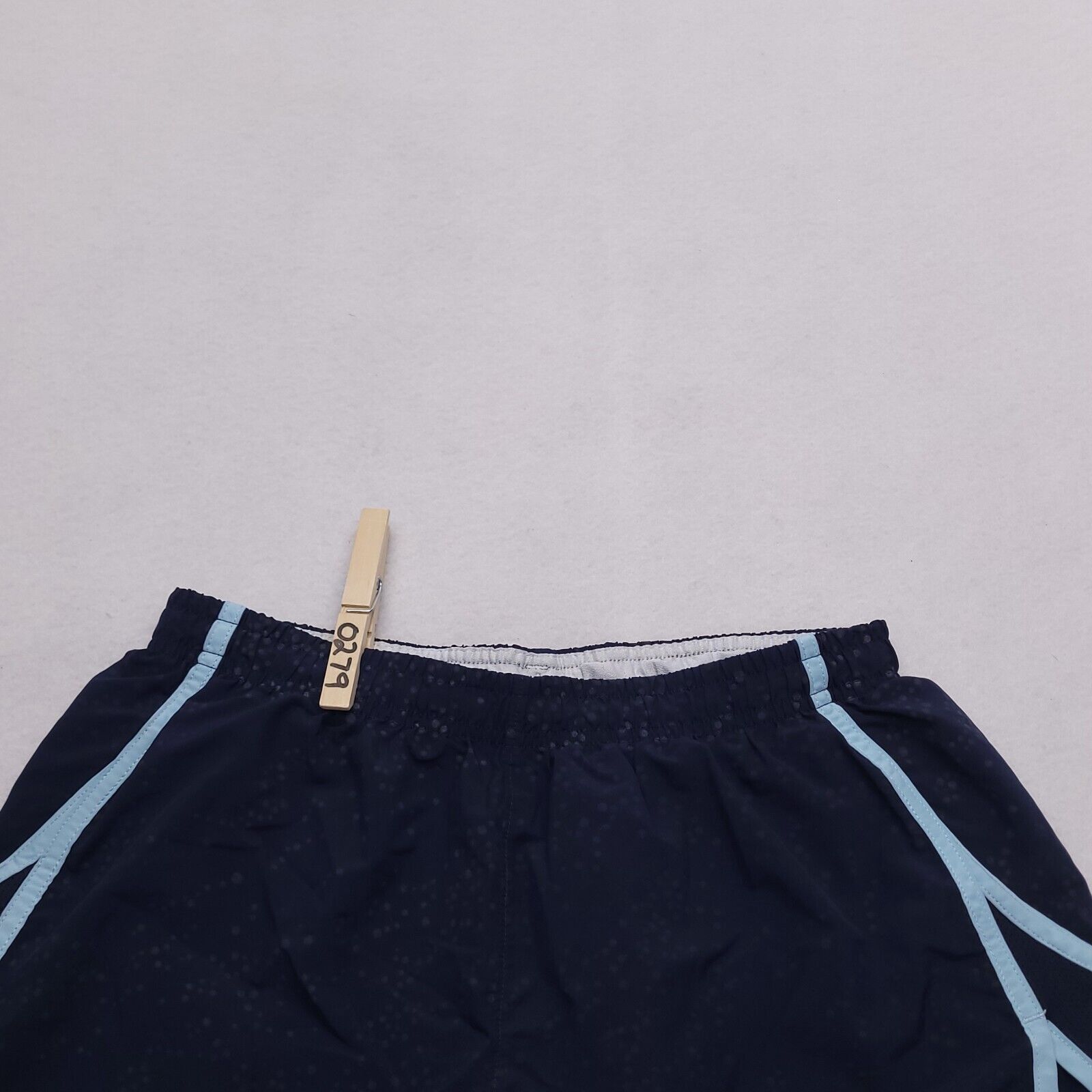 Under Armour Under Armour Athletic Shorts Womens Size Extra Small XS Blue Size 26" / US 2 / IT 38 - 1 Thumbnail