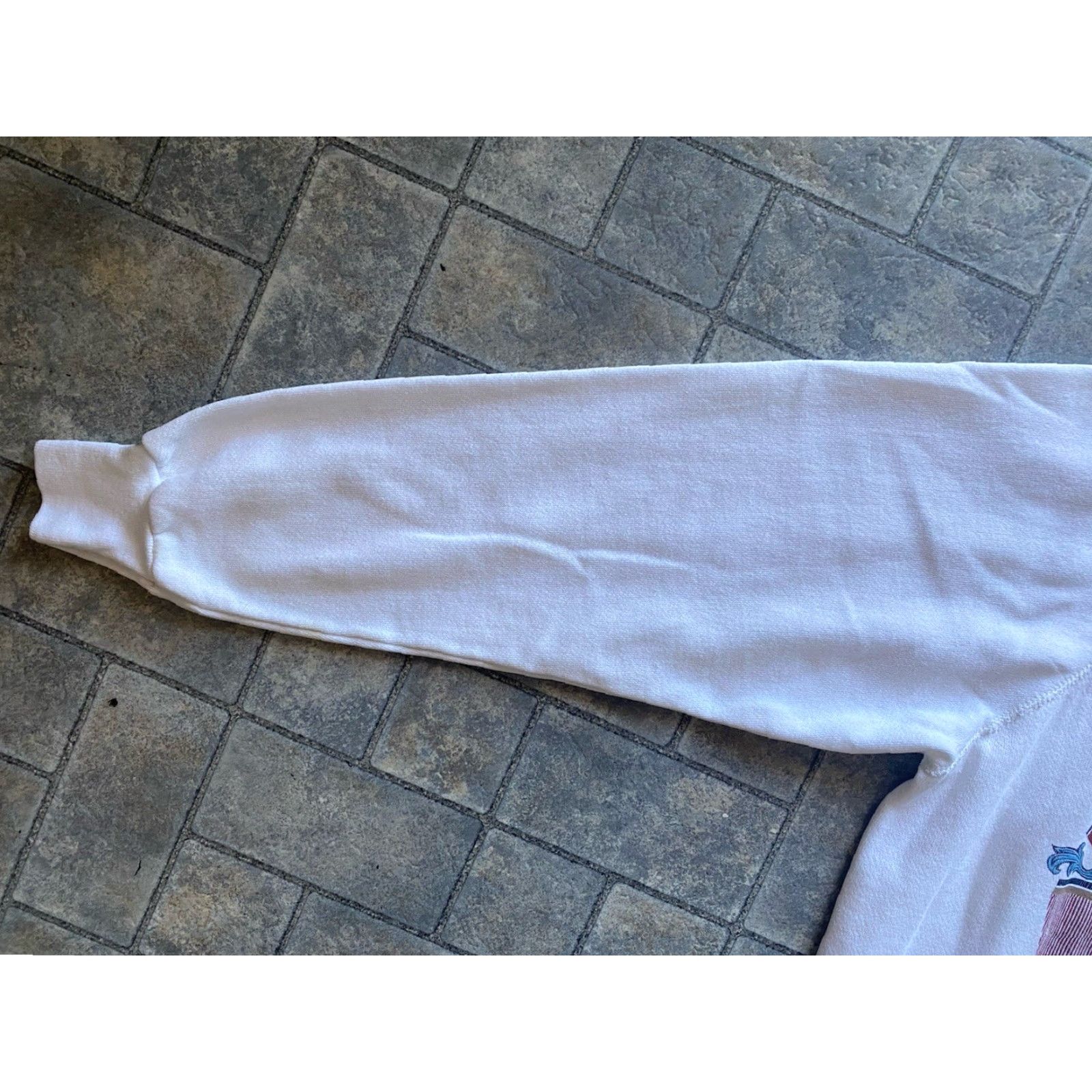 Tultex VINTAGE Tultex Sweatshirt Men L White Ski Bum California Pullover Long Sleeve Sweatshirt Mens White Ski California Tultex Sweatshirt L Mens Size US L / EU 52-54 / 3 - 6 Thumbnail