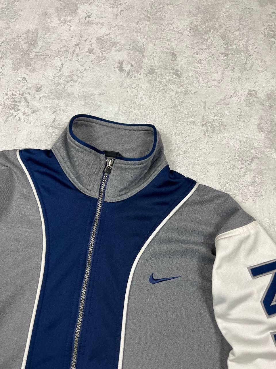 Nike Vintage Nike Track Jacket Big Logo Size US M / EU 48-50 / 2 - 4 Thumbnail
