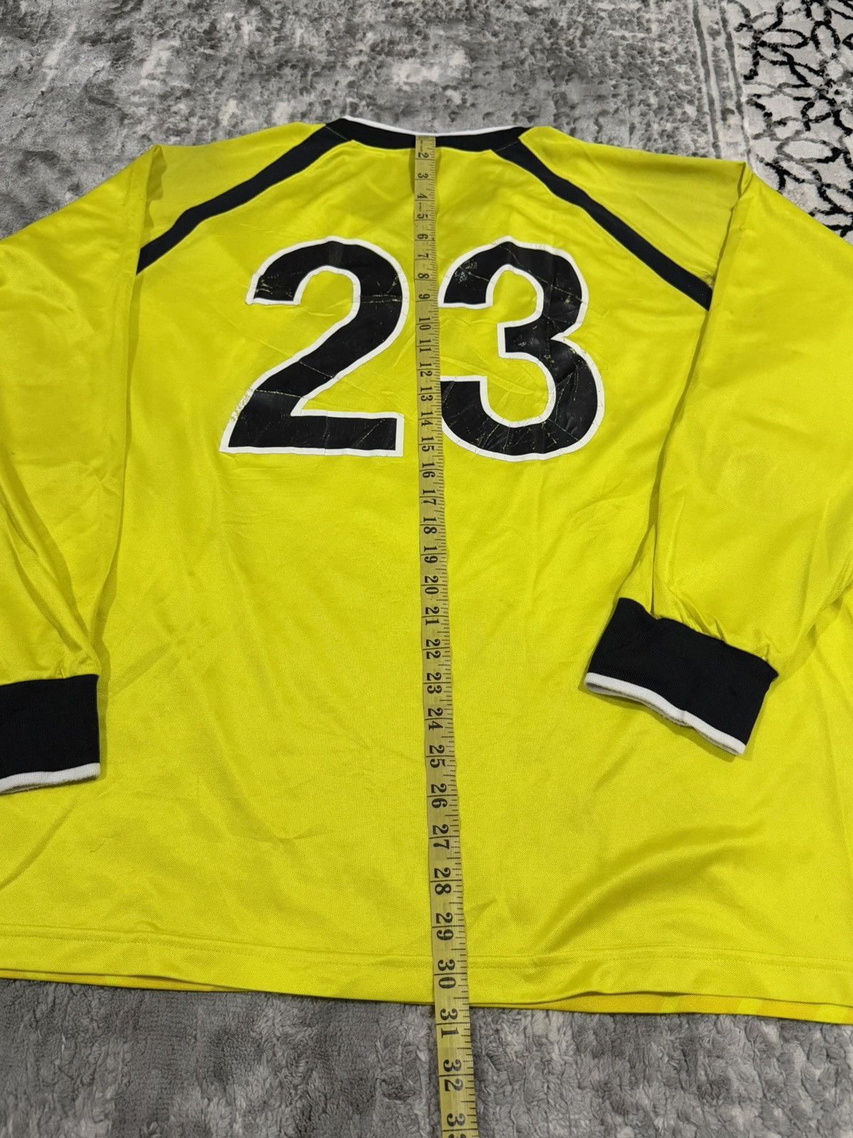 Le Coq Sportif Vintage Gamba Osaka jersey goalkeeper Size US XL / EU 56 / 4 - 12 Thumbnail