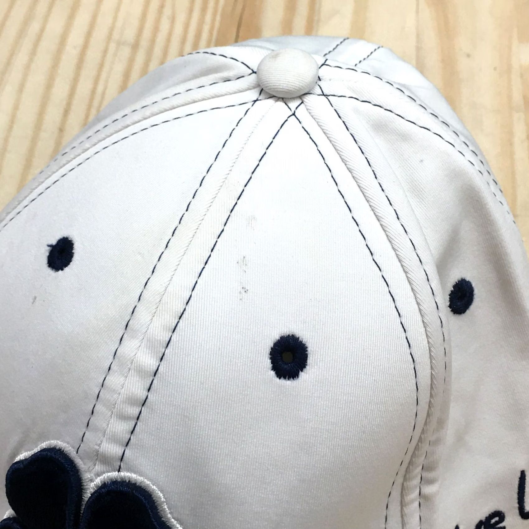 Vintage Black Clover Baseball Hat Prestwick Mens White L-XL Adjustable Embroidered Logo Size ONE SIZE - 5 Thumbnail