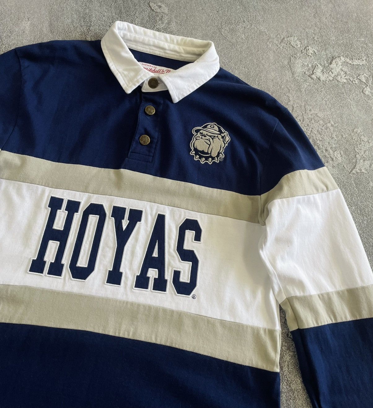 Mitchell & Ness Mitchell & Ness Georgetown HOYAS NCAA Long Sleeve Big LoGo Size US S / EU 44-46 / 1 - 3 Thumbnail