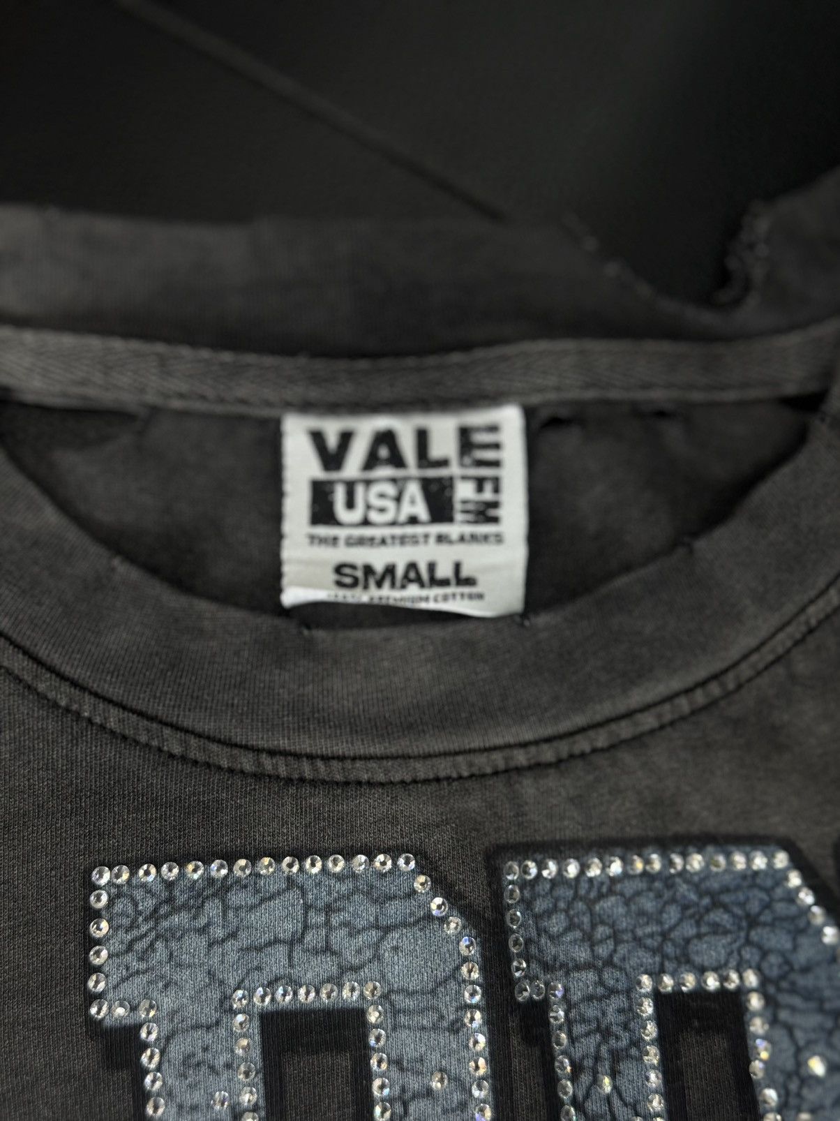 Vale Valley Stone Football Tee Shirt Shiny Size S (NEW) Size US S / EU 44-46 / 1 - 7 Thumbnail