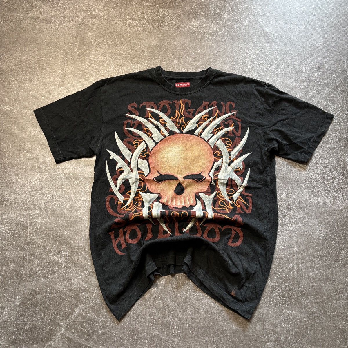 Vintage vintage tribal style y2k t-shirt 90s fade skull spot wear Size US L / EU 52-54 / 3 - 1 Thumbnail