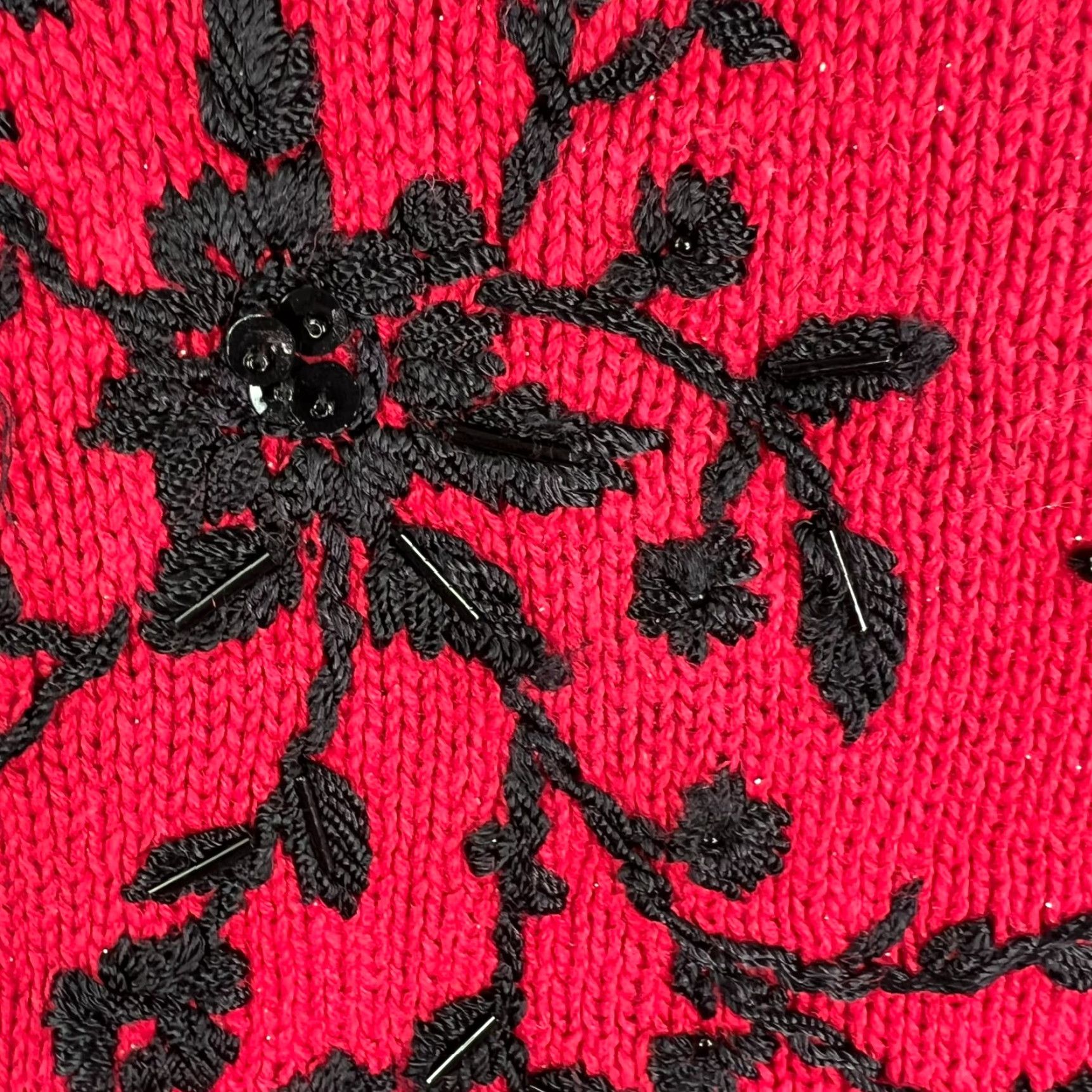 Vintage VINTAGE Tiara Holiday Floral Embroidered Sweater Womens M Red Pullover Casual Oversized Santa 90s Size M / US 6-8 / IT 42-44 - 4 Thumbnail