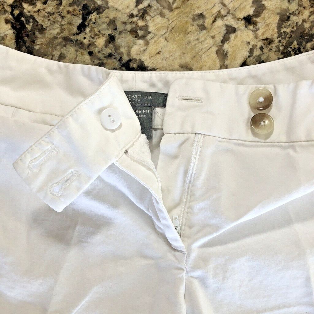Ann Taylor Size 6P Ann Taylor Shorts Womens Signature White Size 28" / US 6 / IT 42 - 2 Thumbnail