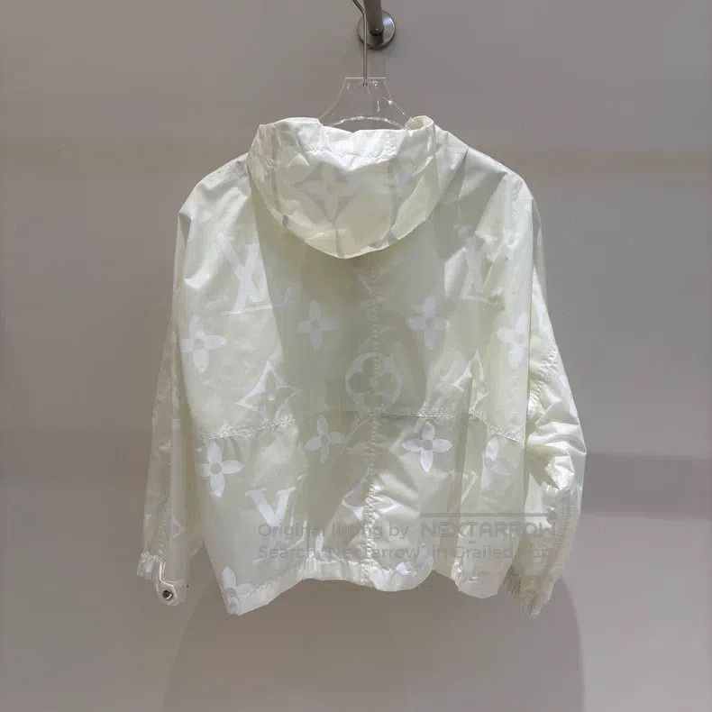 Louis Vuitton Louis Vuitton Casual monogrammed hooded long-sleeved jacke Size XS / US 0-2 / IT 36-38 - 2 Thumbnail