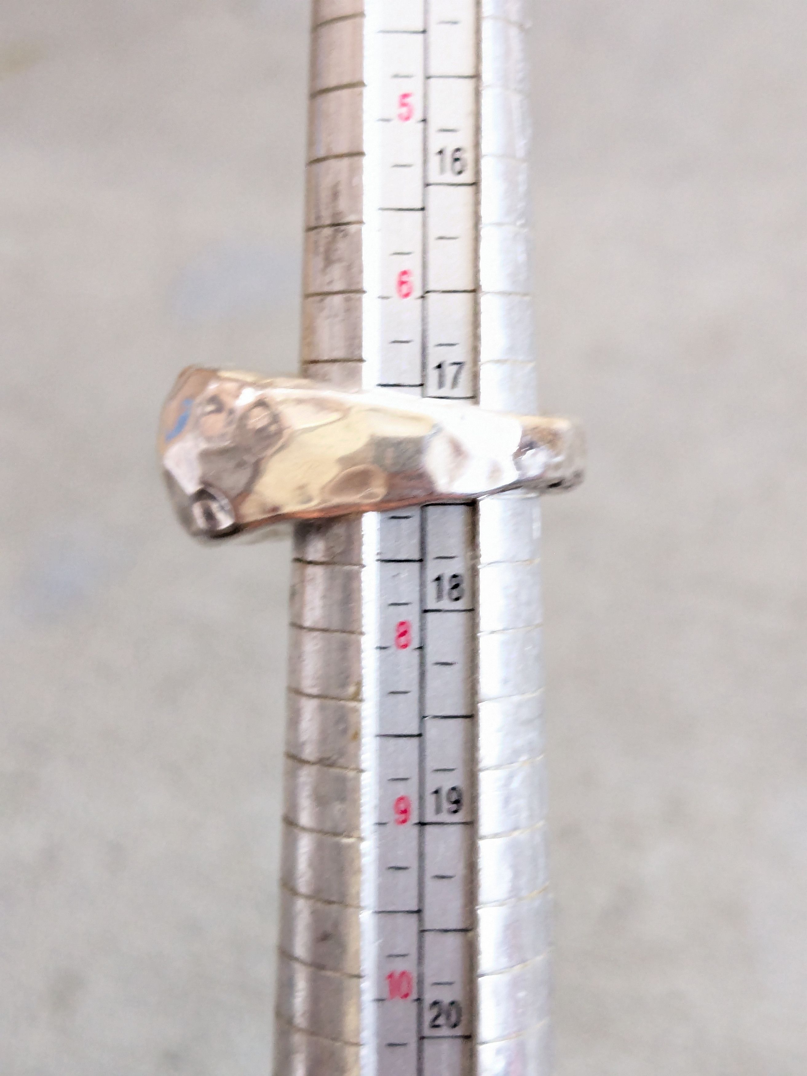 Jewelry Vintage Sterling Silver Ring 7 Modern Hammered Abstract Size ONE SIZE - 11 Thumbnail