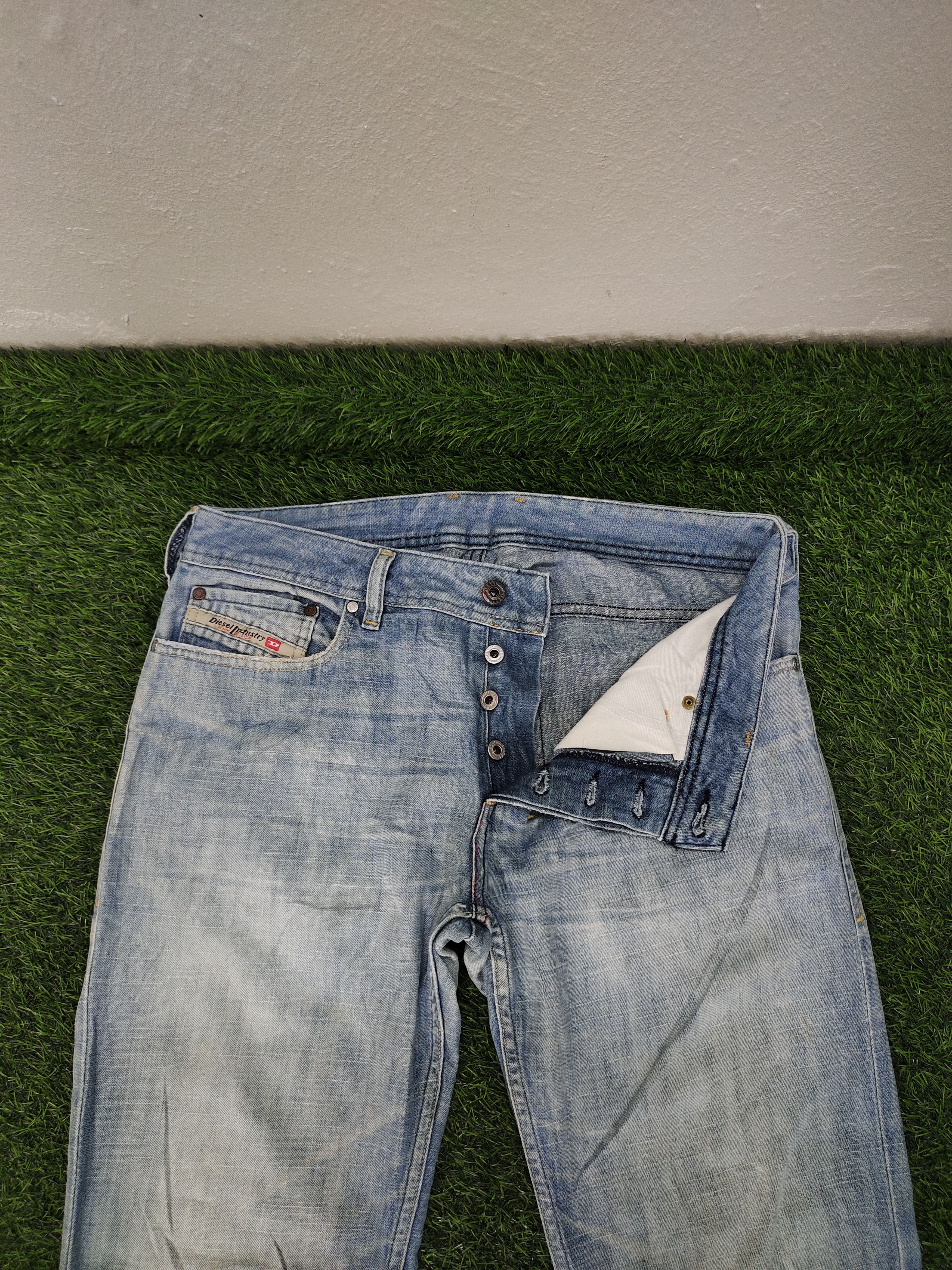 Diesel Flare Jeans Diesel Clawmark Distress Faded Denim Bootcut Y2k Size US 32 / EU 48 - 10 Thumbnail