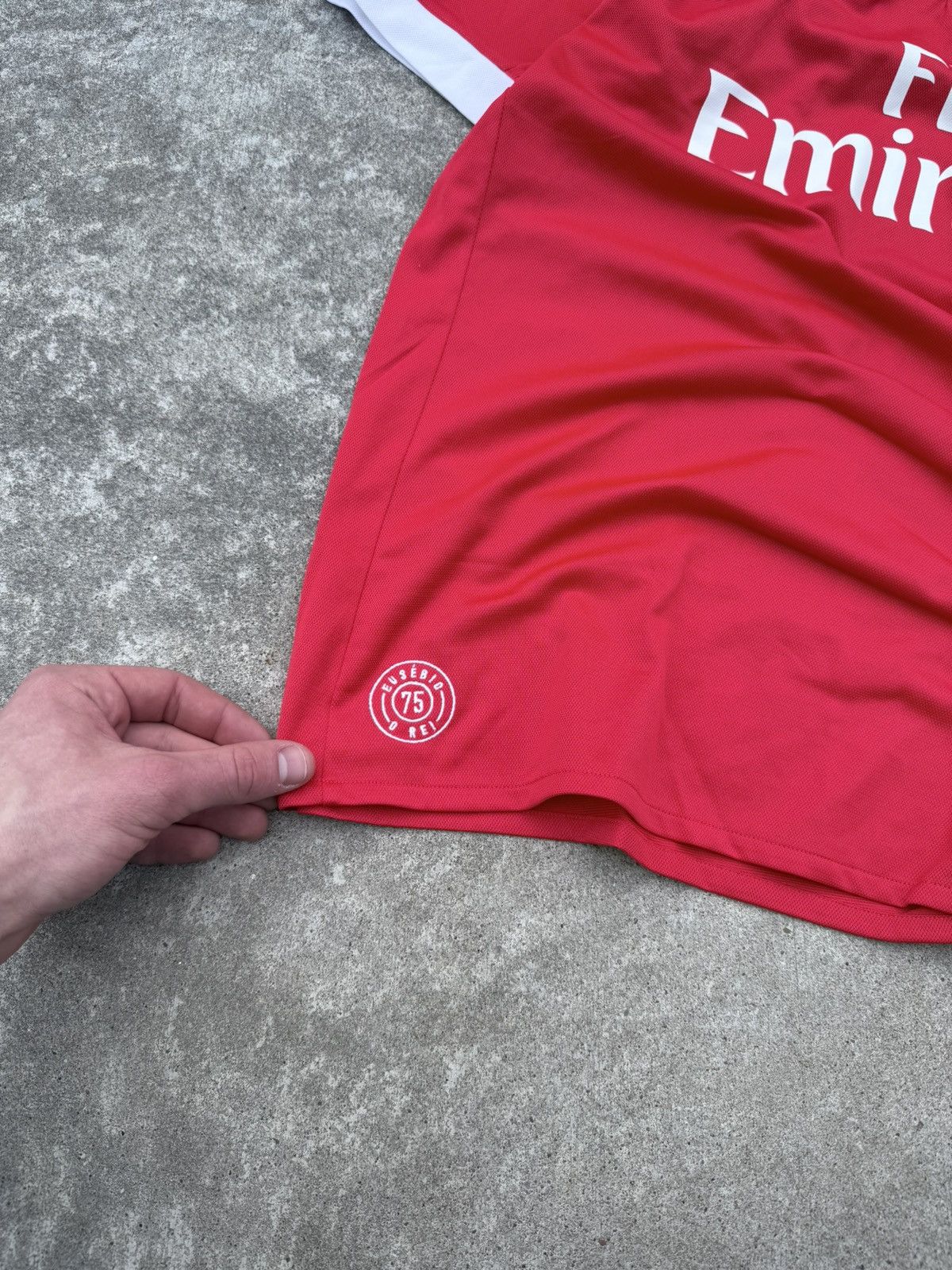Adidas Vintage Adidas FC Benfica soccer streetwear football t-shirt Size US L / EU 52-54 / 3 - 11 Thumbnail
