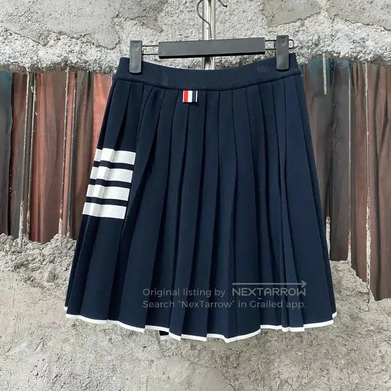Thom Browne Thom Browne Pleated Blue Skirt for Women . Size 24" / US 00 / IT 34 - 2 Thumbnail