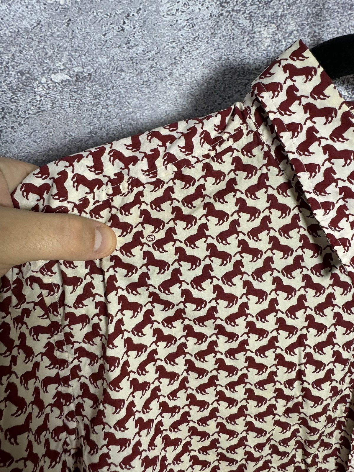 Gucci GUCCI Shirt Button Up Printed Monogram Horsebit Slim Fit Red Size US M / EU 48-50 / 2 - 8 Thumbnail