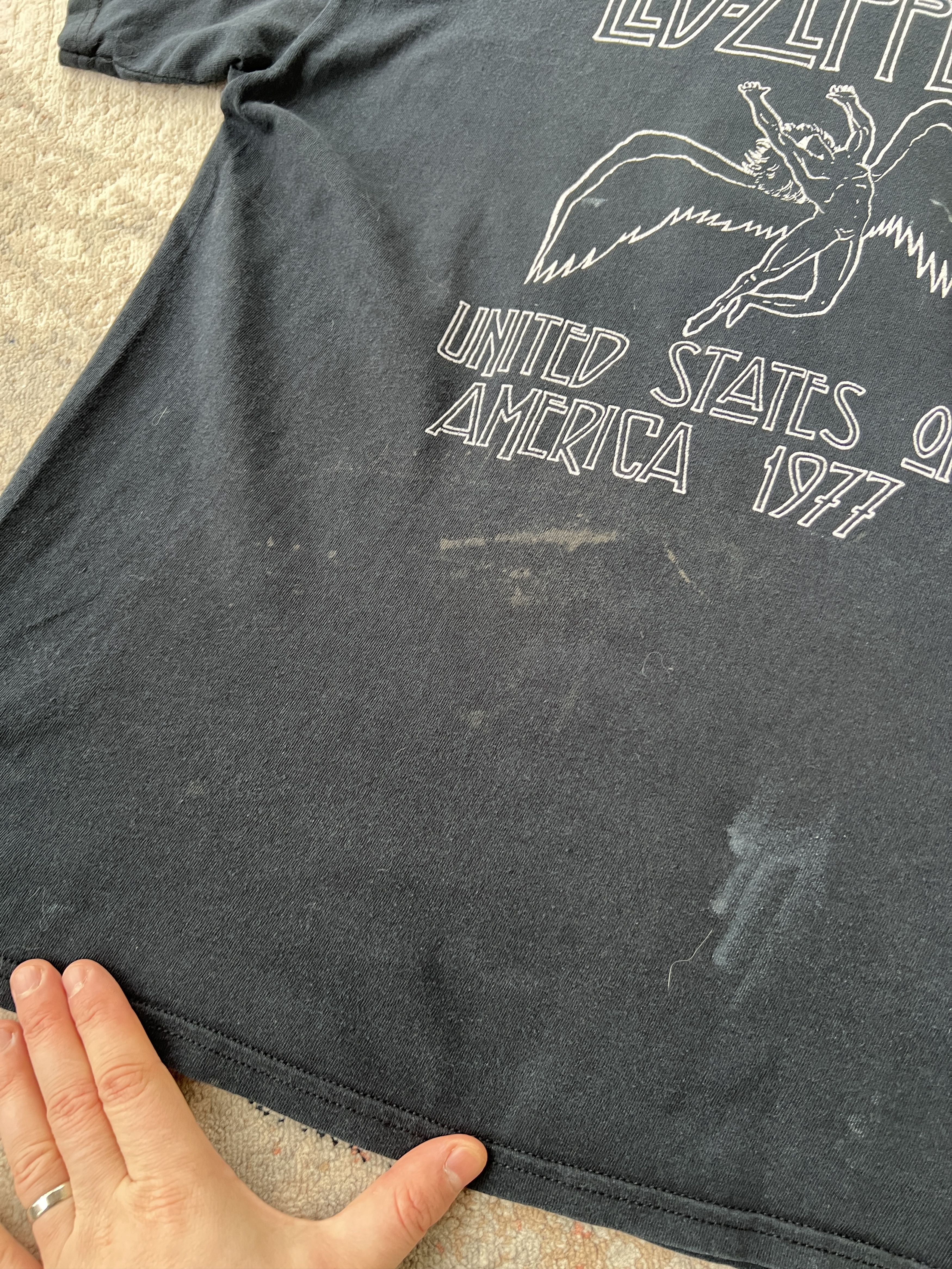 Led Zeppelin Led Zeppelin United States Of America 1977 Tee Size US L / EU 52-54 / 3 - 2 Thumbnail