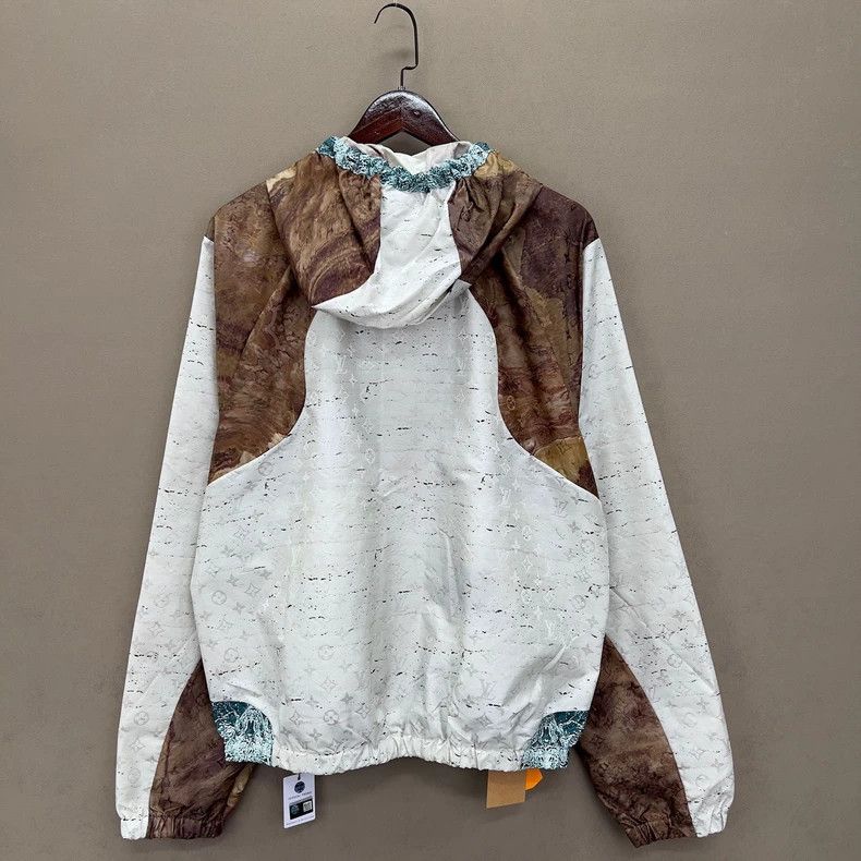 Louis Vuitton Louis Vuitton Marble print hooded jacket Size US M / EU 48-50 / 2 - 2 Thumbnail