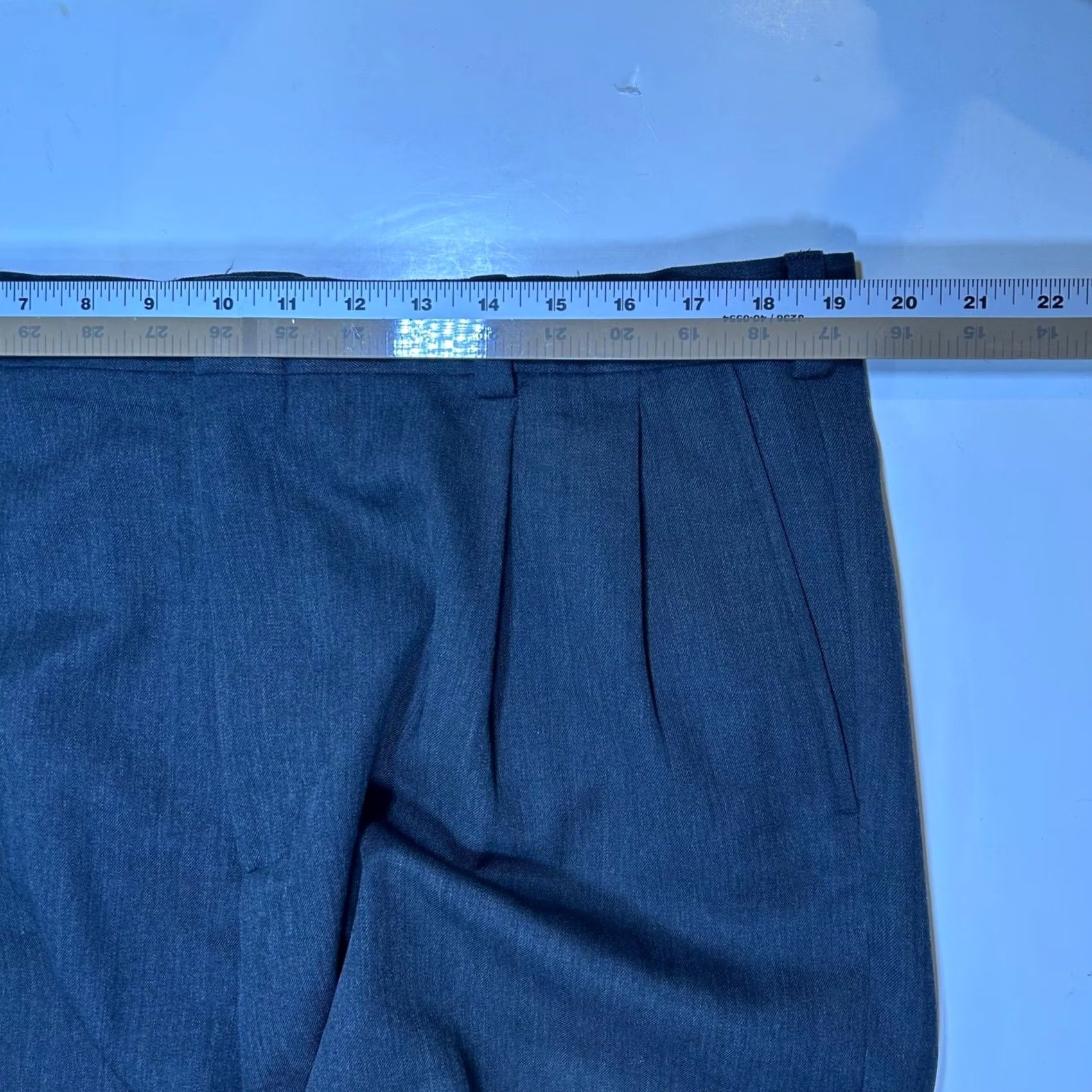 Eddie Bauer VINTAGE Eddie Bauer Dress Pants Wool Gray Pleated Front Mens Size 38 Size US 38 / EU 54 - 6 Thumbnail