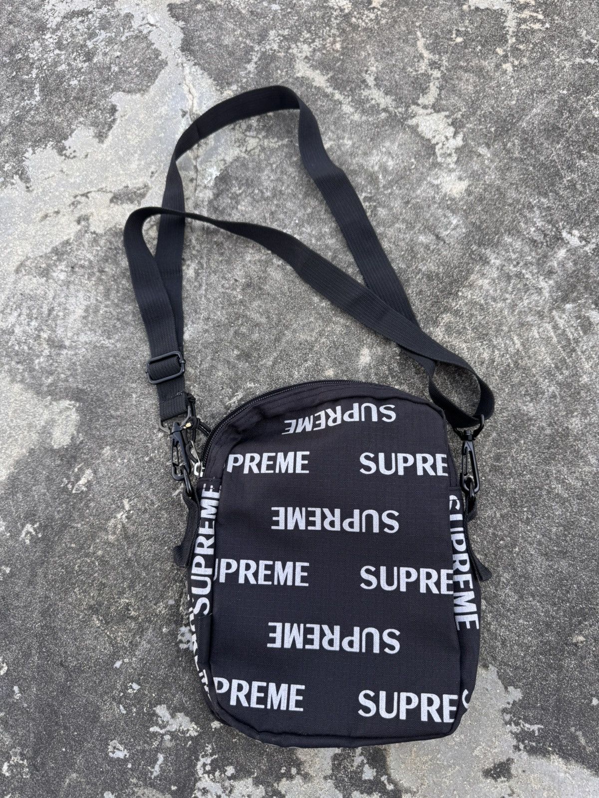 Supreme Supreme 3M Reflective Repeat Shoulder Bag Size ONE SIZE - 3 Thumbnail