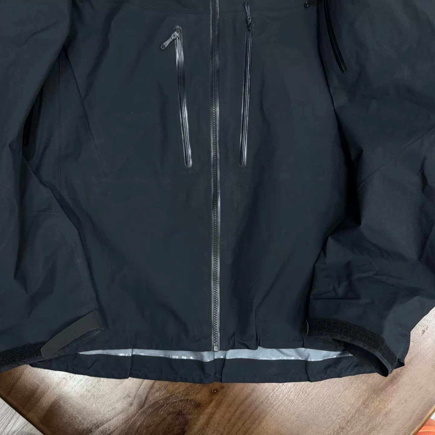 Arc'teryx Arc'teryx Alpha SV7 Black XL Like New Worn 2x Size US XL / EU 56 / 4 - 6 Thumbnail