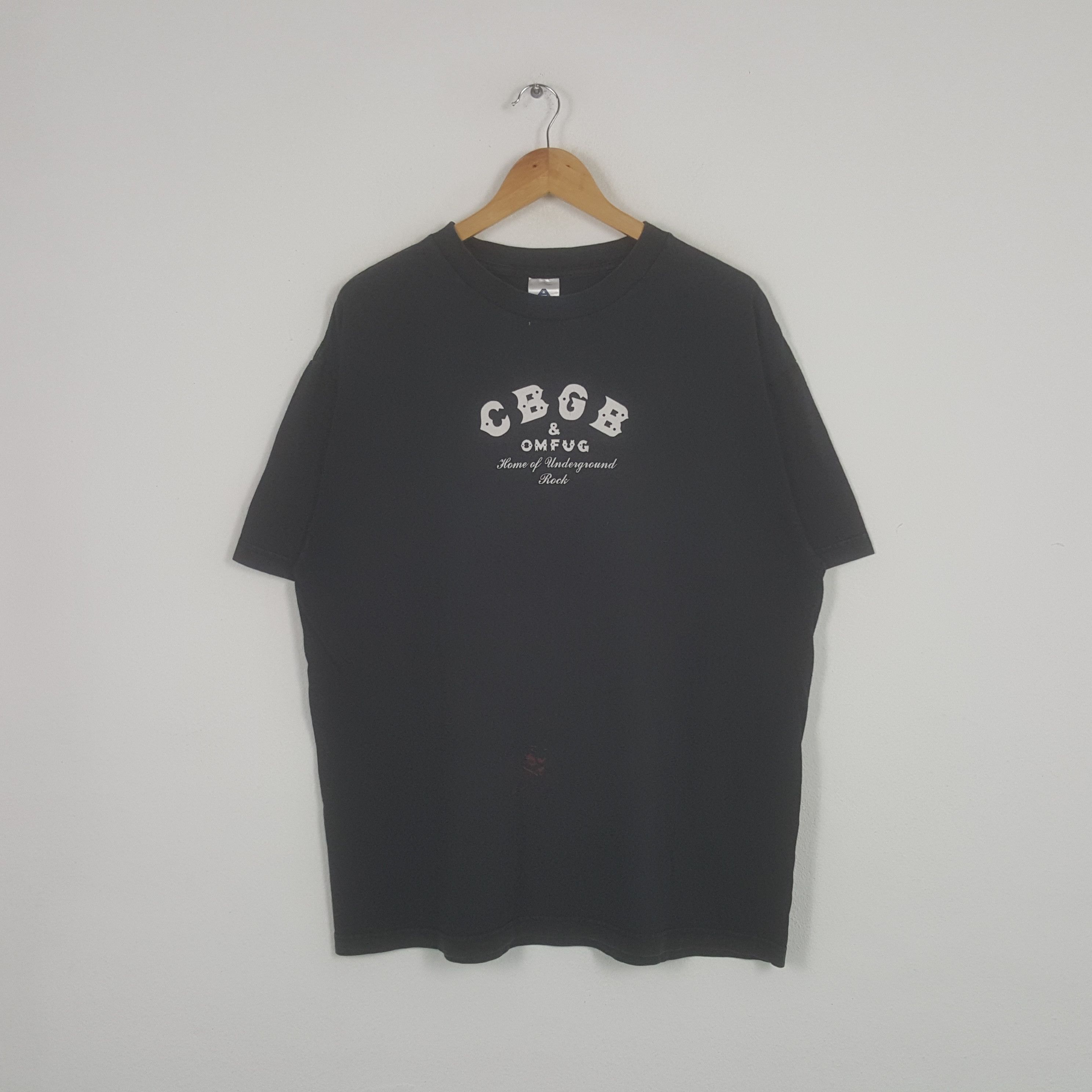 Vintage Vintage CBGB & OMFUG American Rock Label Tshirt Size US XL / EU 56 / 4 - 1 Thumbnail