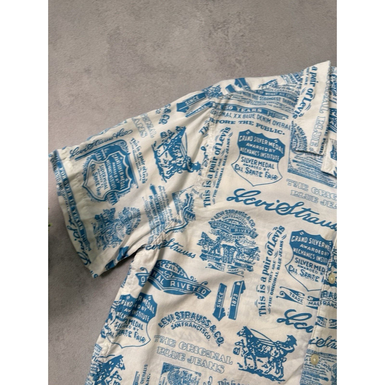 Levi's Levis Short Sleeve Men Button Up Short Size M Blue/White Size US M / EU 48-50 / 2 - 2 Thumbnail