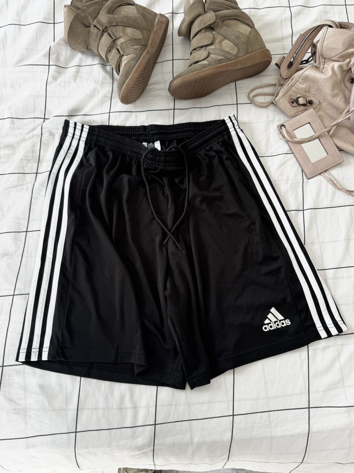 Adidas × Vintage Vintage 00s Adidas 3/4 oversized baggy shorts