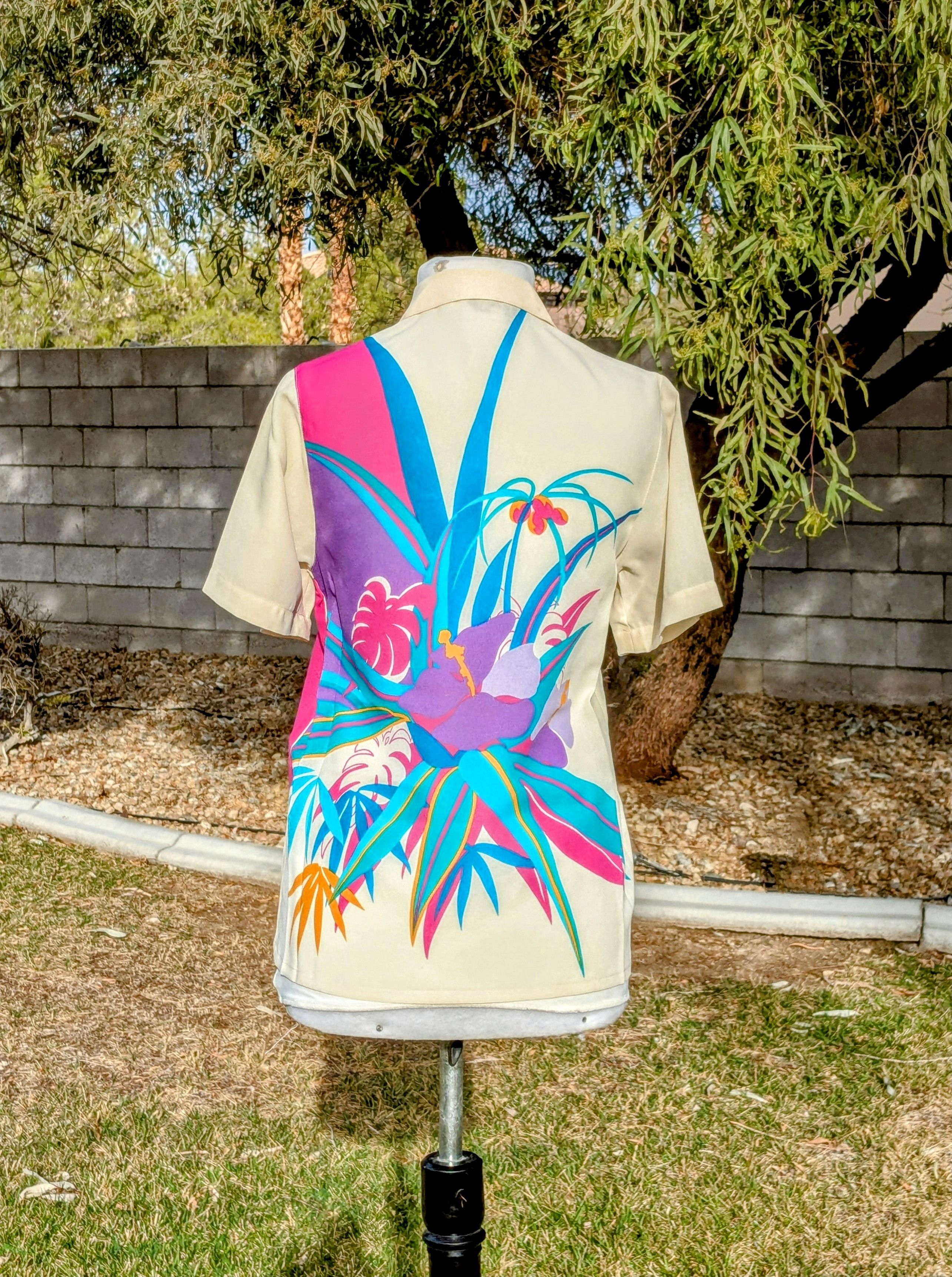 Vintage Vintage Acrylic Tropical 1970s Print Blouse Button-Down Top Size M / US 6-8 / IT 42-44 - 2 Thumbnail