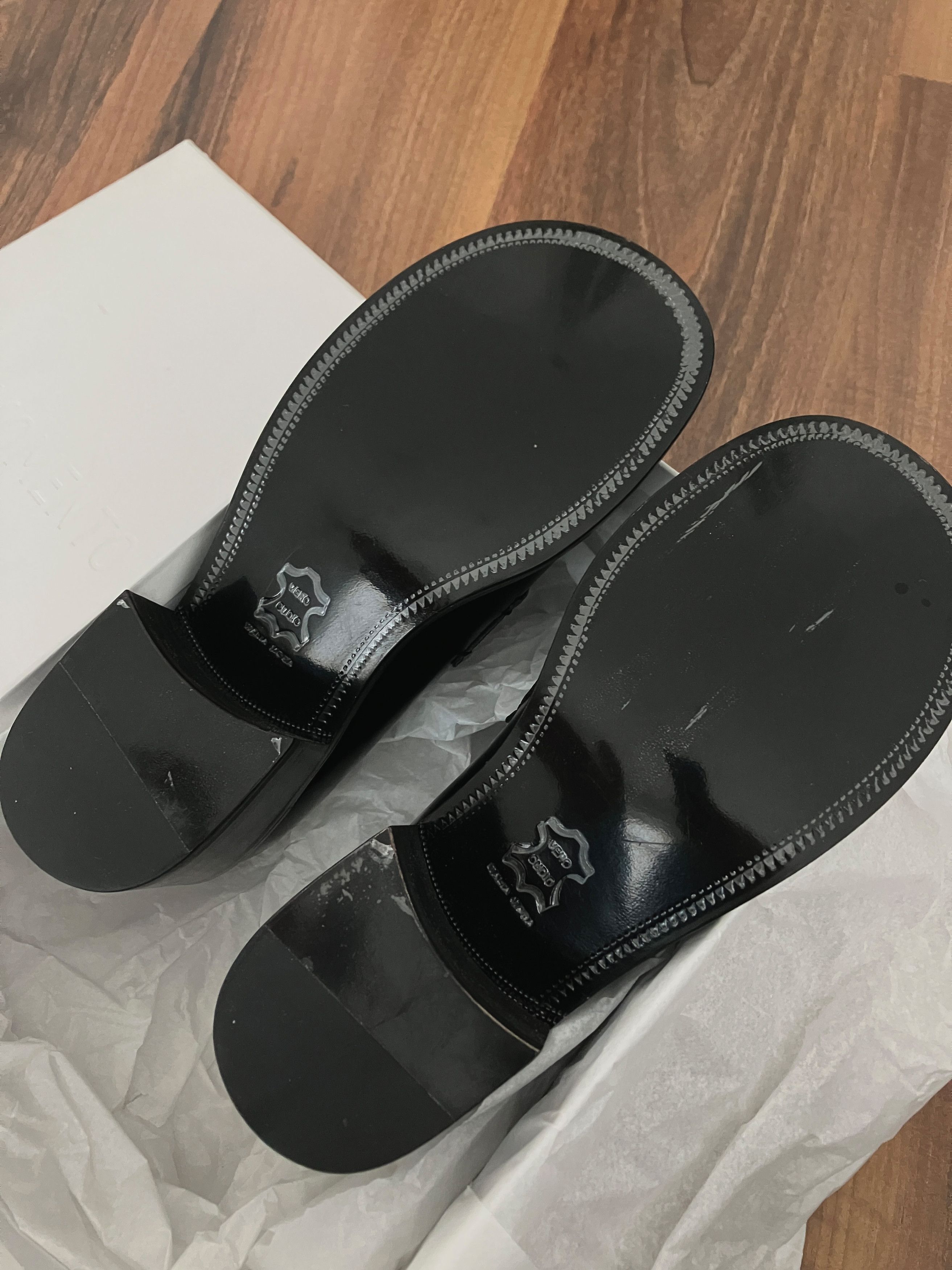 AMOMENTO Amomento Black Round Penny Loafers Unisex Size US 7 / EU 40 - 5 Thumbnail
