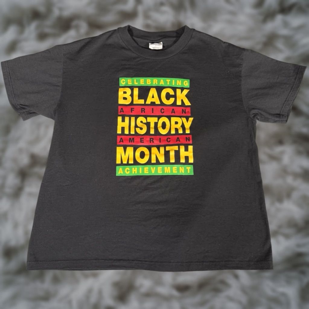 Vintage VINTAGE Black History Month Crewneck T Shirt Mens L Cropped Fit Black Y2K Size US L / EU 52-54 / 3 - 1 Thumbnail