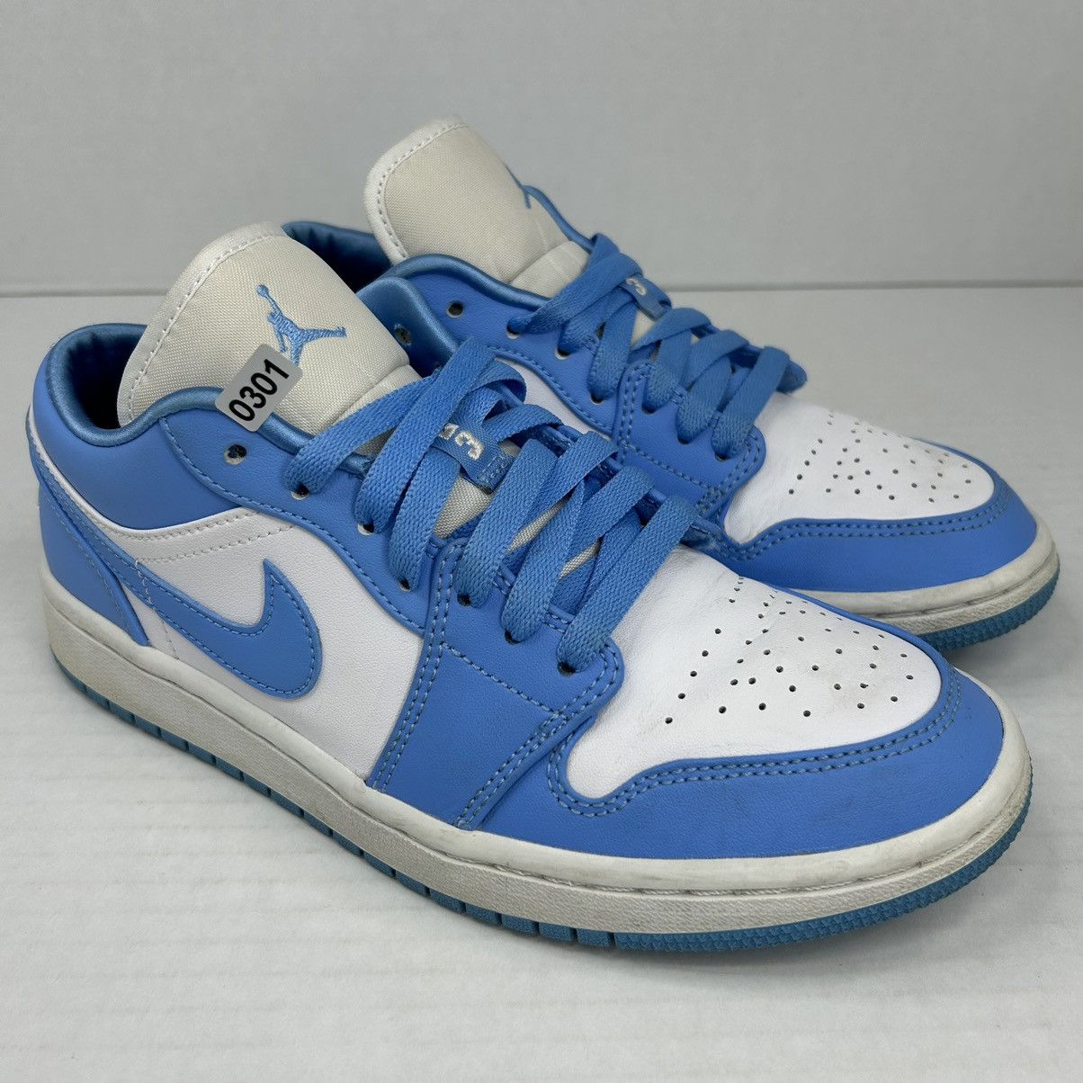 image of Nike Jordan 1 Low Unc University Blue Women's Size 7.5 Shoes