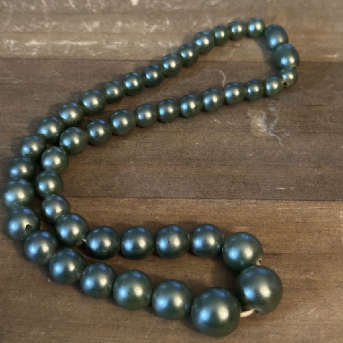 Vintage Vintage olive green beaded choker necklace Size ONE SIZE - 2 Thumbnail